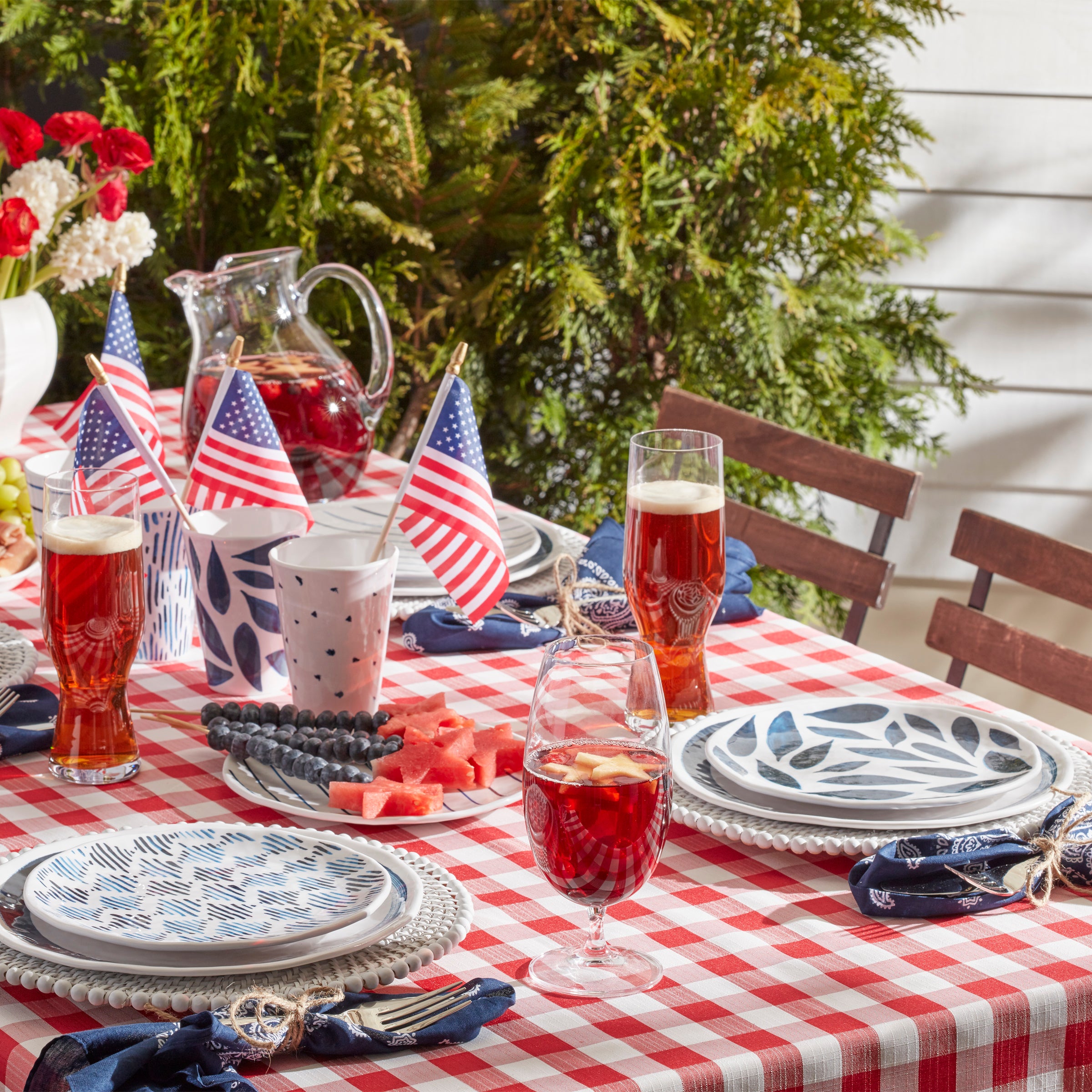 Blue Bay Melamine Dinner Plates Set of 4 - Durable & Stylish Accent Plates for Outdoor Dining, Picnics, and Party Decor - BPA-Free Dishware for Everyday Use