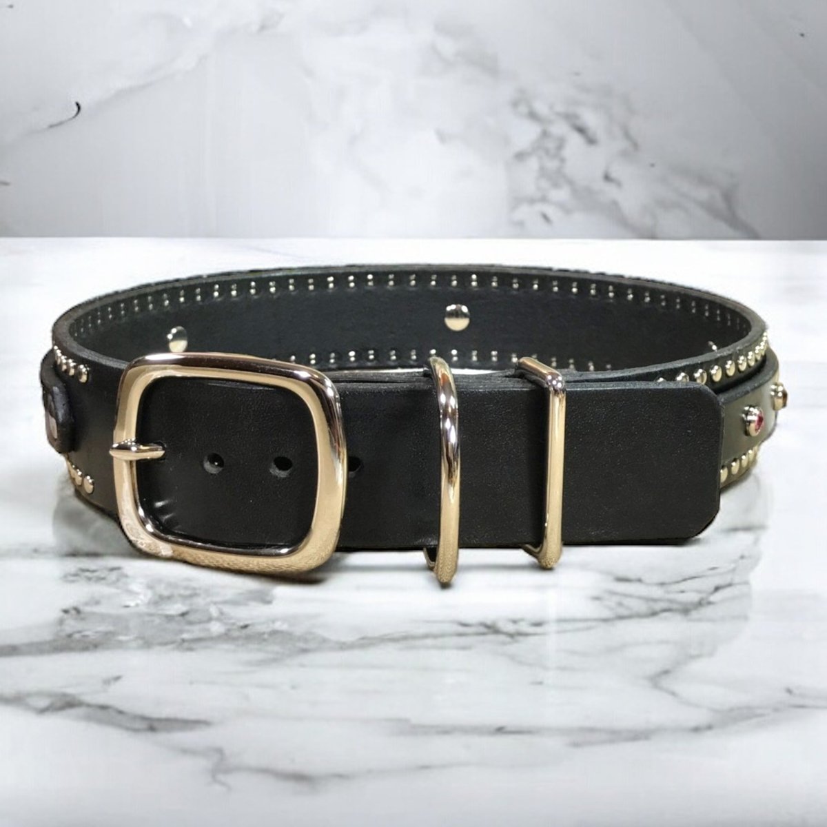 Premium Leather Dog Collar for Small & Medium Dogs - Adjustable, Stylish & Durable Pet Collar with Metal Buckle - Perfect for Daily Walks, Training & Outdoor Adventures