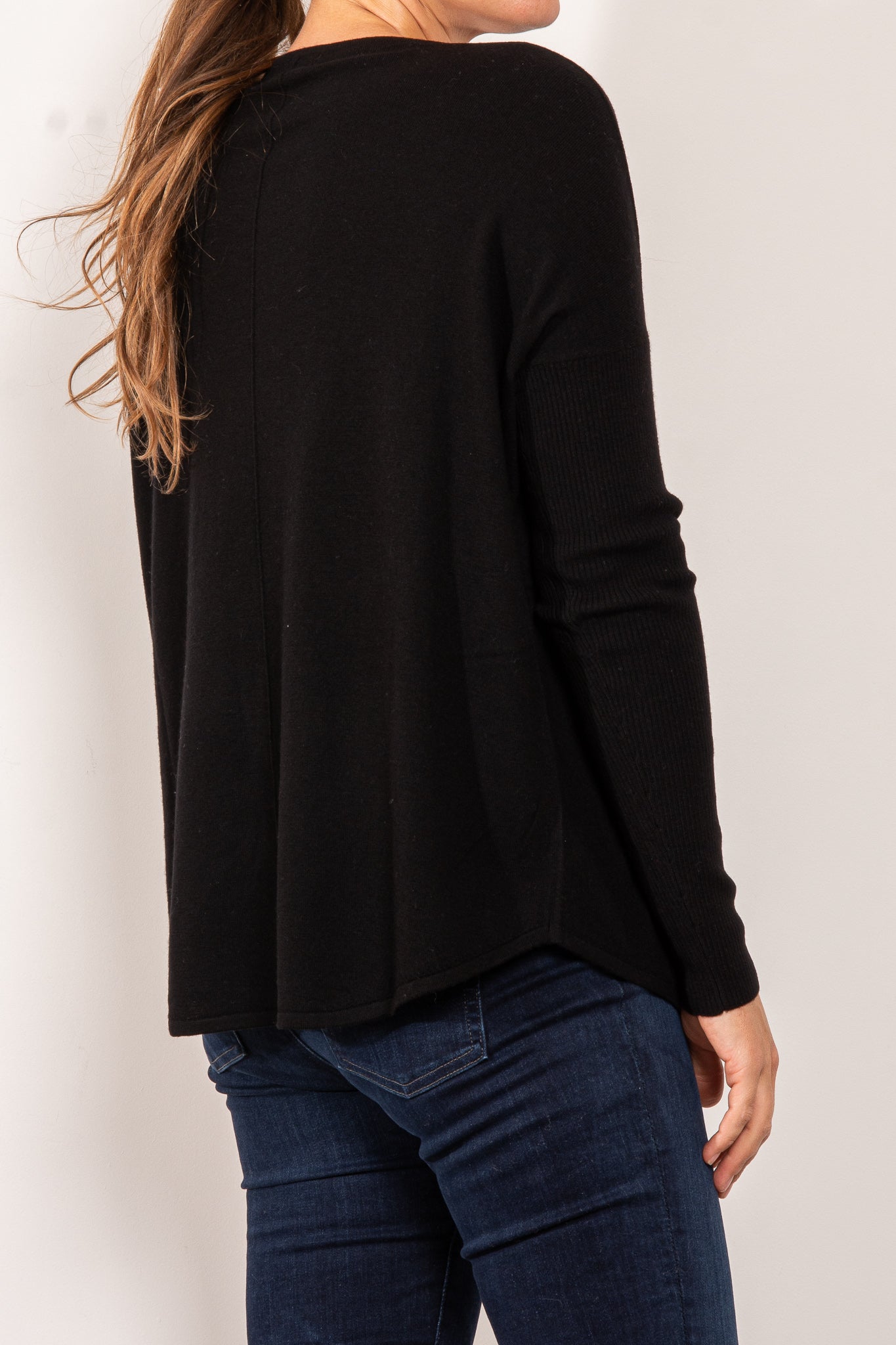Bridge & Lord Curved Hem Crew Neck Sweater for Women - Soft Knit Pullover for Casual Wear & Office Outfits
