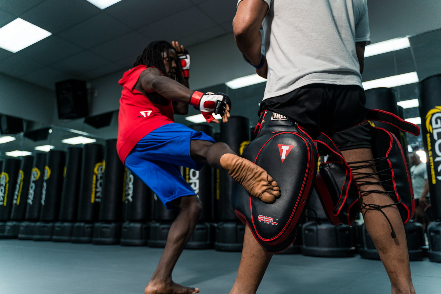 MMA Gel Thai Style Thigh Pads 2.0 - Premium Muay Thai Training Gear for Kickboxing & Martial Arts - High-Performance Protective Equipment for Combat Sports & Fitness Training