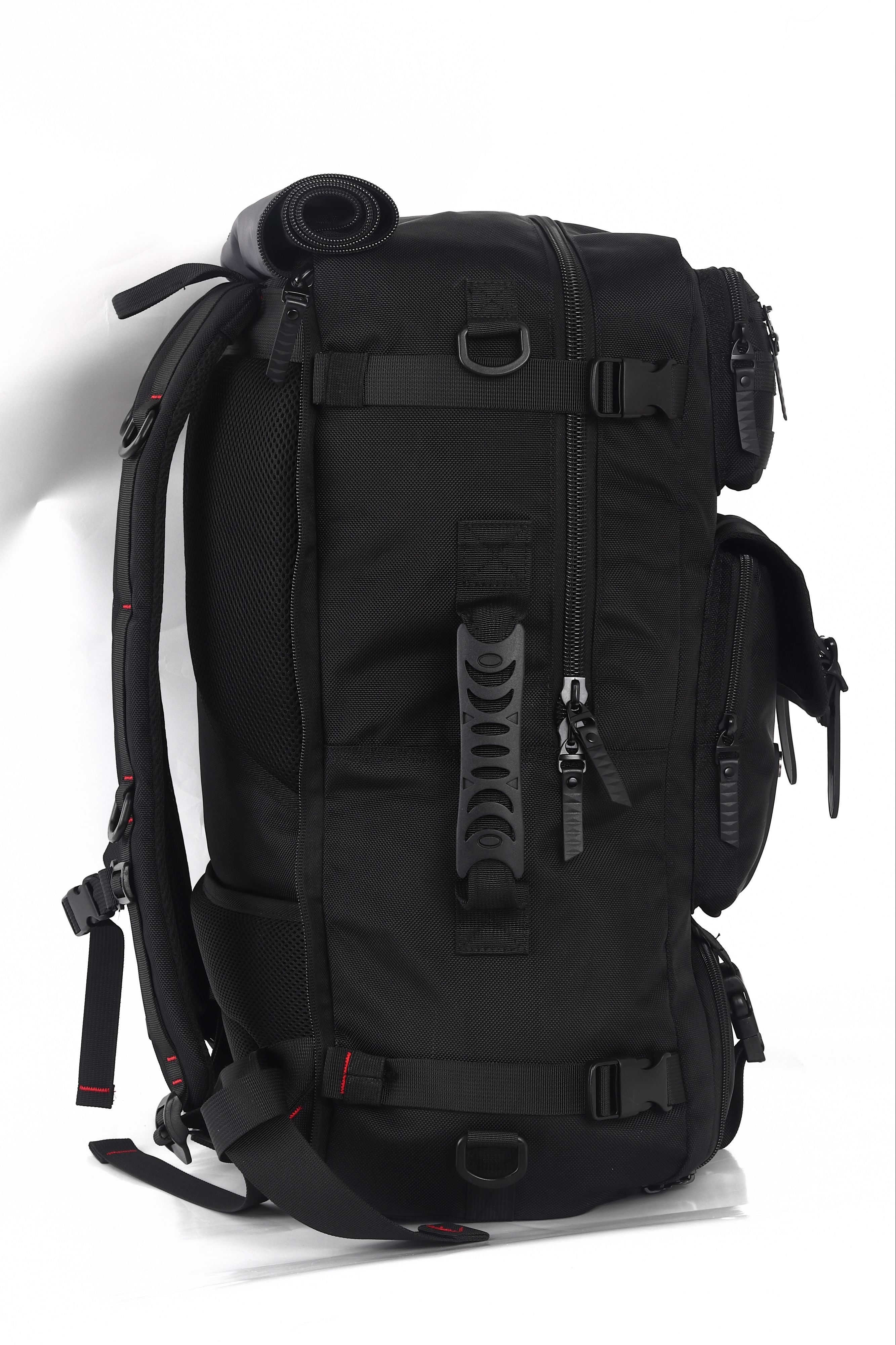 Travelite TL220812 17.3 Inch Extra Large Laptop Backpack with Multiple Pockets & Adjustable Shoulder Strap - Black - Perfect for Business Travel, College Students & Daily Commute