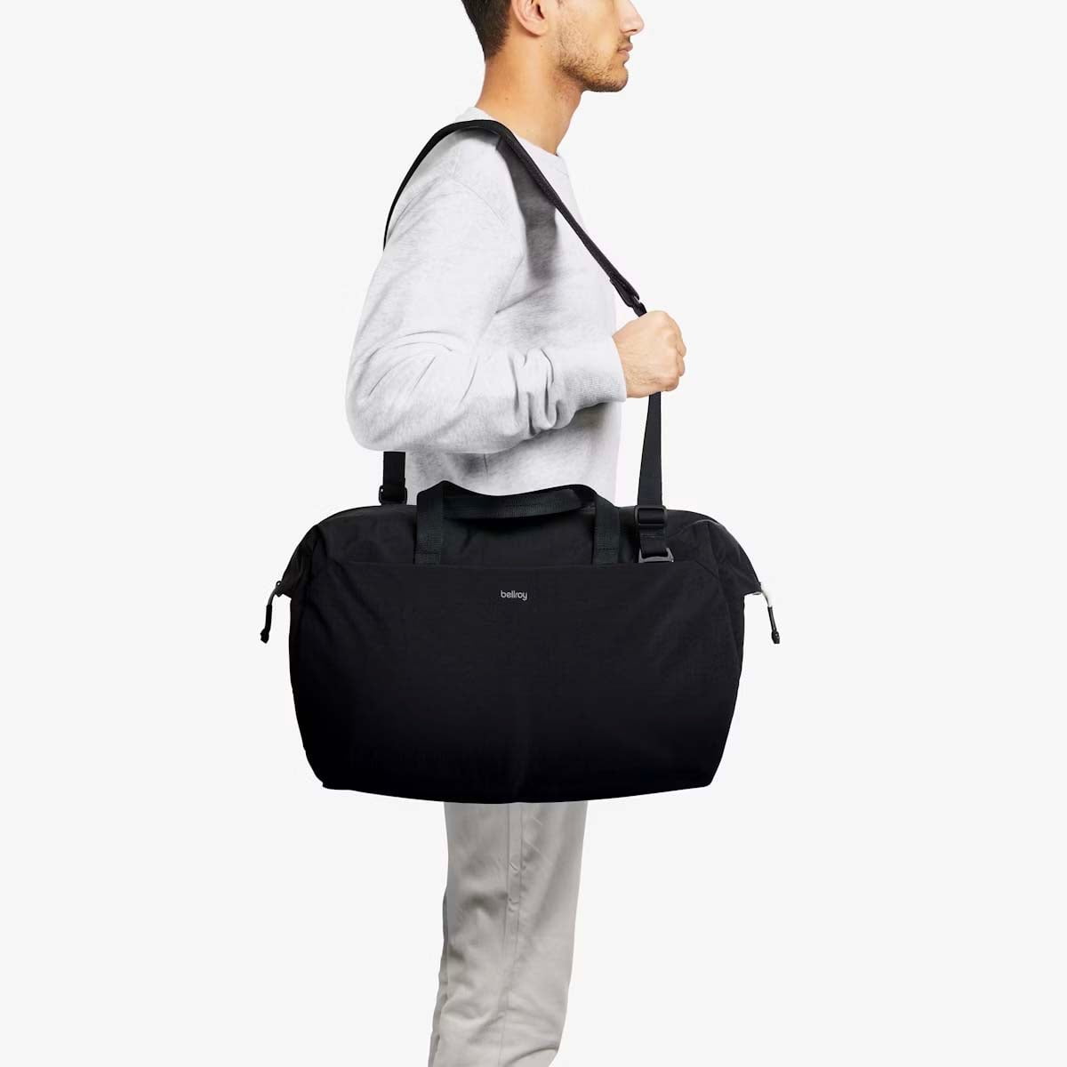 Bellroy Lite Duffel Bag - Lightweight Water-Resistant Travel Duffel for Gym, Weekend Trips & Outdoor Adventures | Carry-On Friendly & Durable Design