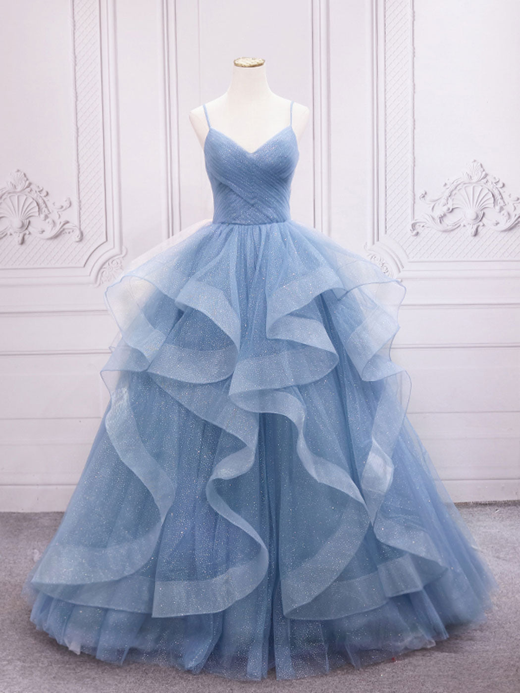 Elegant Blue Tulle Long Prom Dress for Women - Sweet 16 Formal Gown with Flowy Skirt | Perfect for Homecoming, Quinceañera & Evening Parties