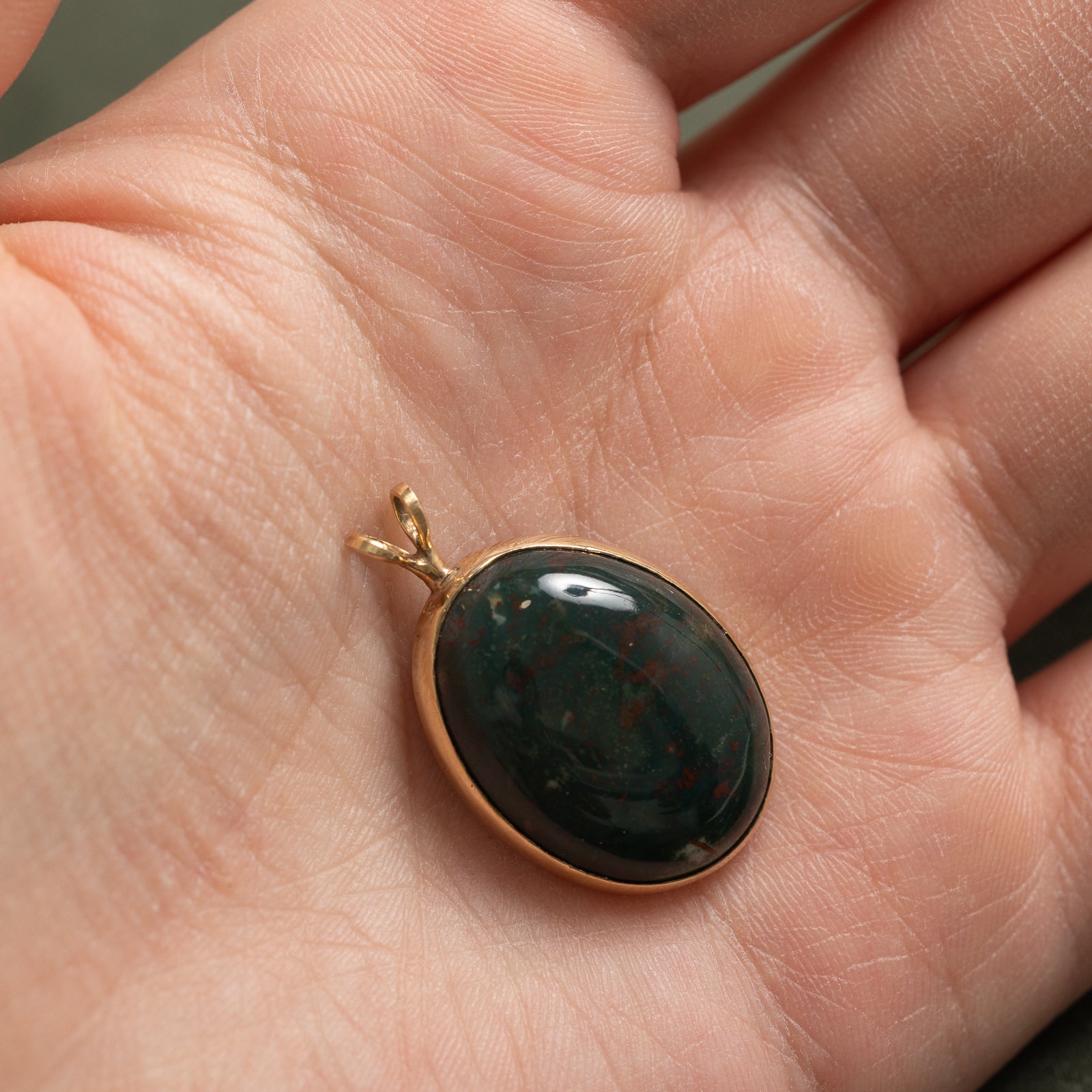 14.00ct Oval Heliotrope Cabochon Pendant - Natural Bloodstone Jewelry for Women, Healing Crystal Necklace for Meditation & Spiritual Protection