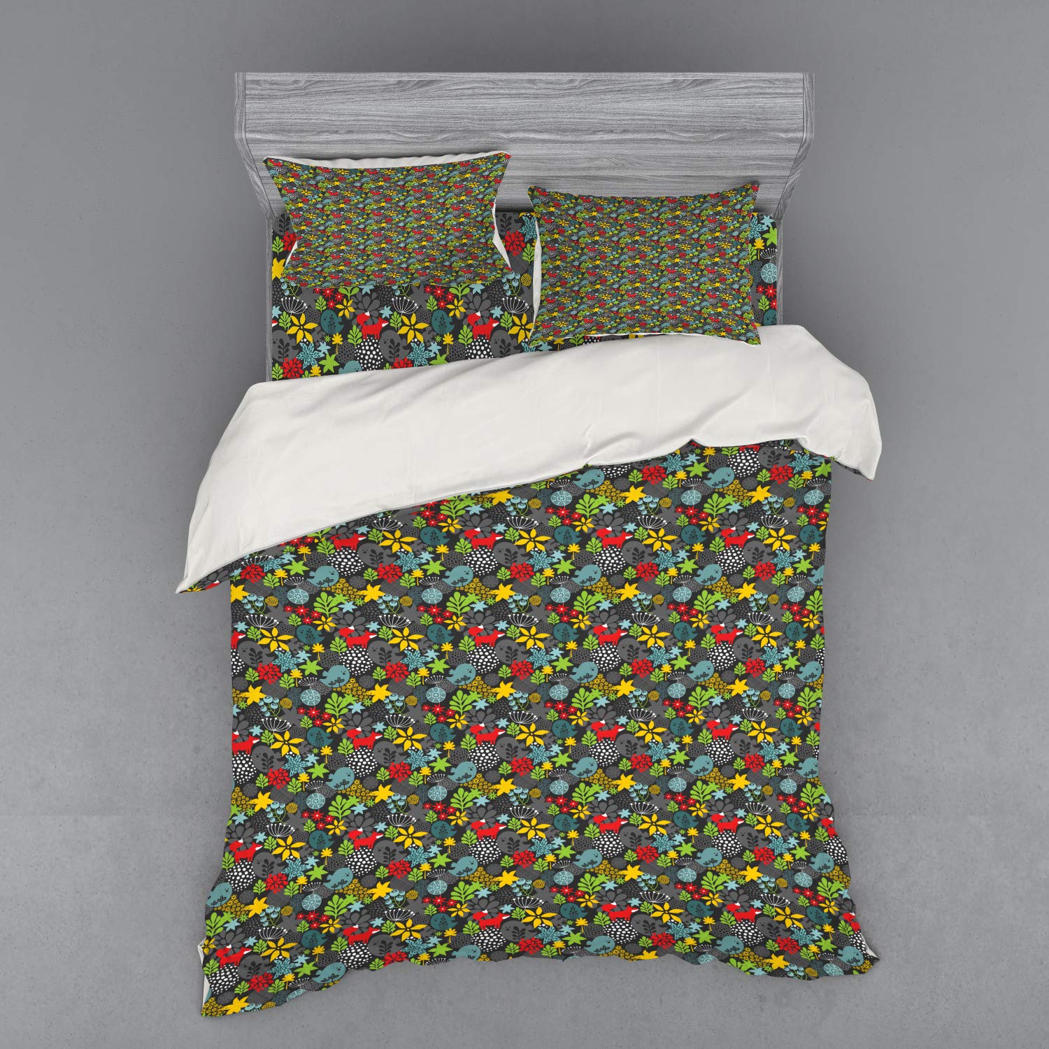 Ambesonne Autumn Fox Forest Bedding Set - 4 Piece Queen Size Duvet Cover with Shams & Fitted Sheet, Floral Leaves Dotted Pattern - Cozy Fall Bedroom Decor for Guest Rooms & Seasonal Home Styling