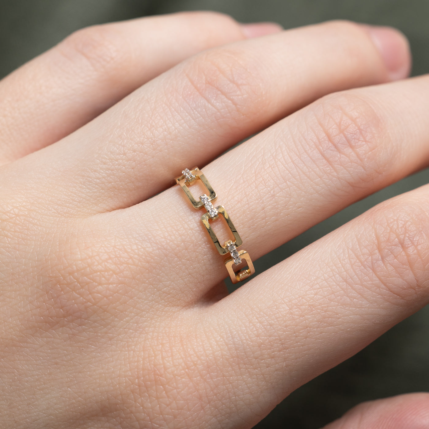 14K Gold Diamond Open Rectangular Chain Ring - 0.03ctw, Size 7 - Elegant Stackable Ring for Women, Perfect for Everyday Wear, Anniversary Gifts & Special Occasions