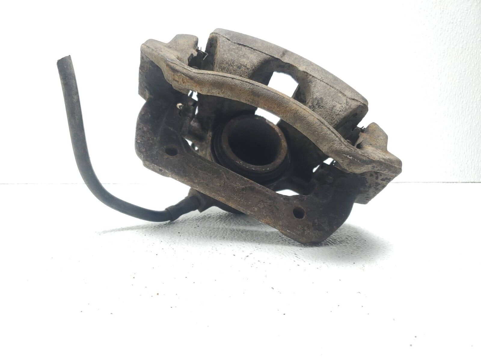 03 04 05 06 Mercedes C230 W203 Coupe Front Right Passenger Brake Caliper OEM Replacement Part 78k - Perfect for Brake System Repair & Maintenance