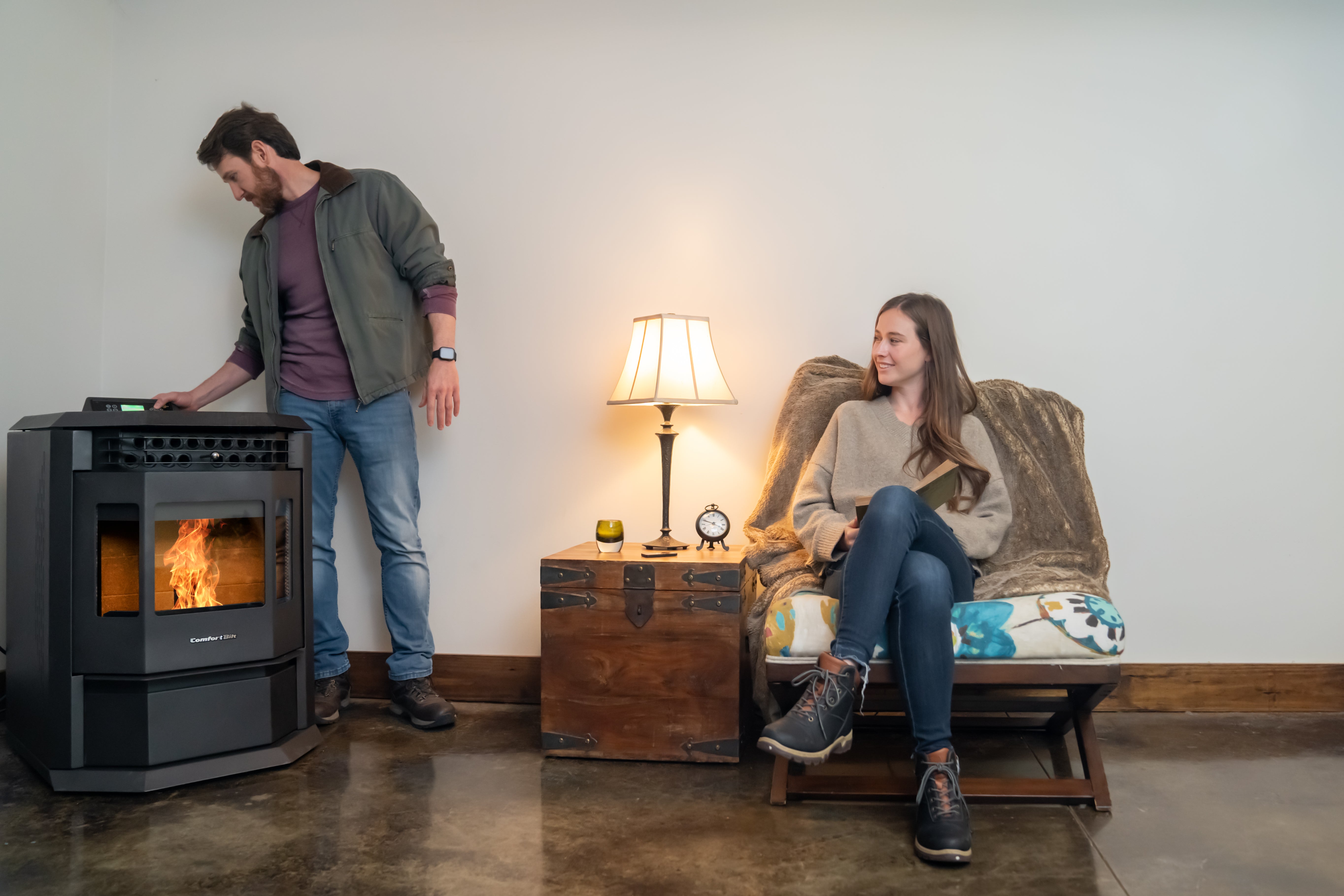 ComfortBilt HP22 Pellet Stove - Black Energy Efficient Heating Stove for Home, Cabin & RV | Eco-Friendly Wood Pellet Burner with High Heat Output