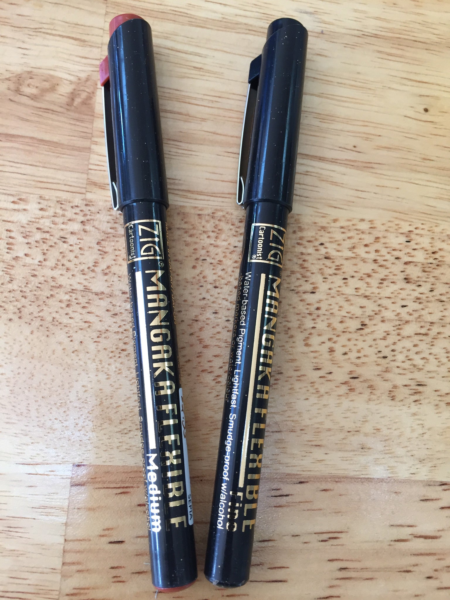 Kuretake Mangaka Flexible Brush Pens - Professional Manga & Calligraphy Drawing Pens for Artists - Perfect for Sketching, Inking, and Comic Illustration