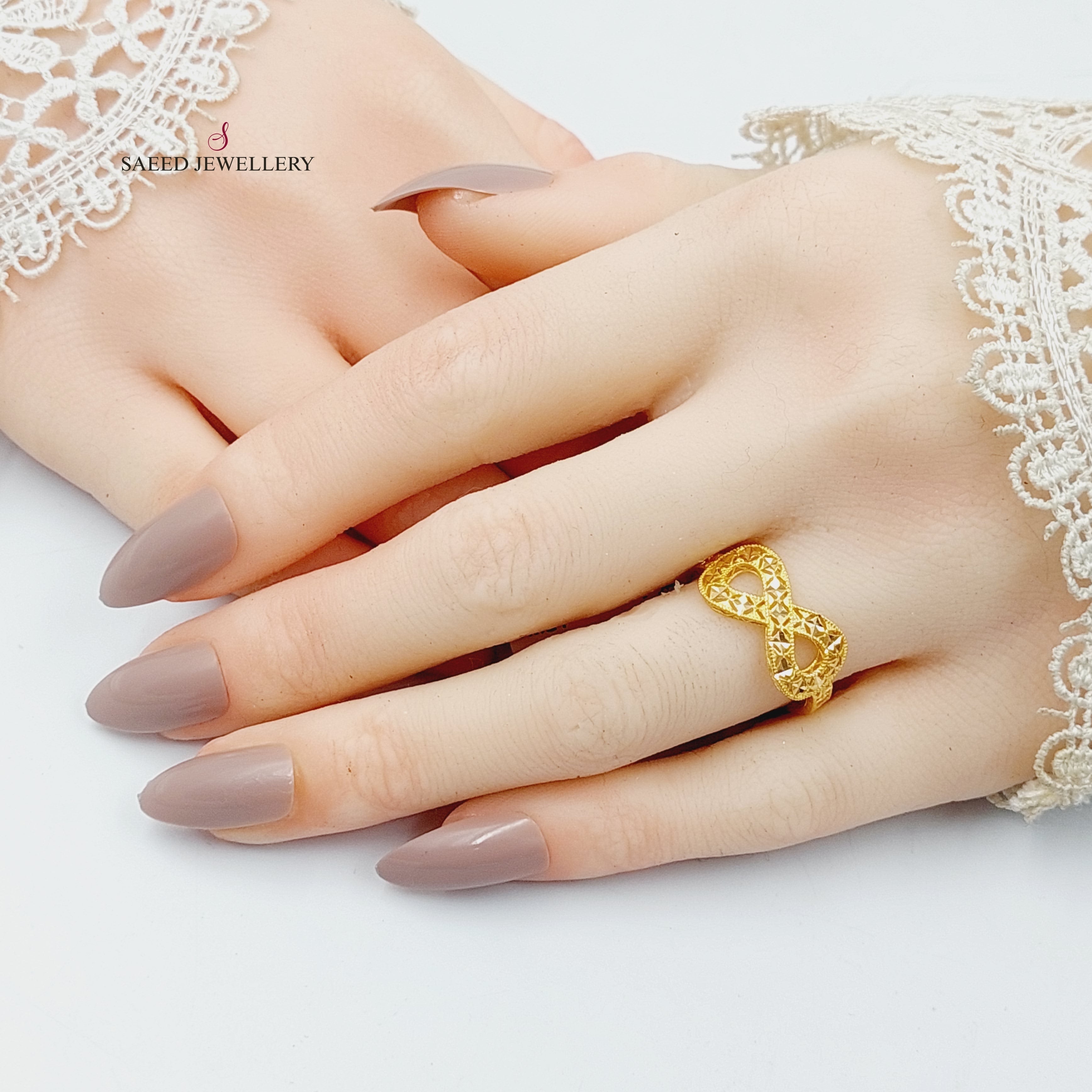Deluxe Infinite Ring - Elegant Adjustable Stackable Ring for Women - Perfect for Everyday Wear, Gift Giving & Special Occasions