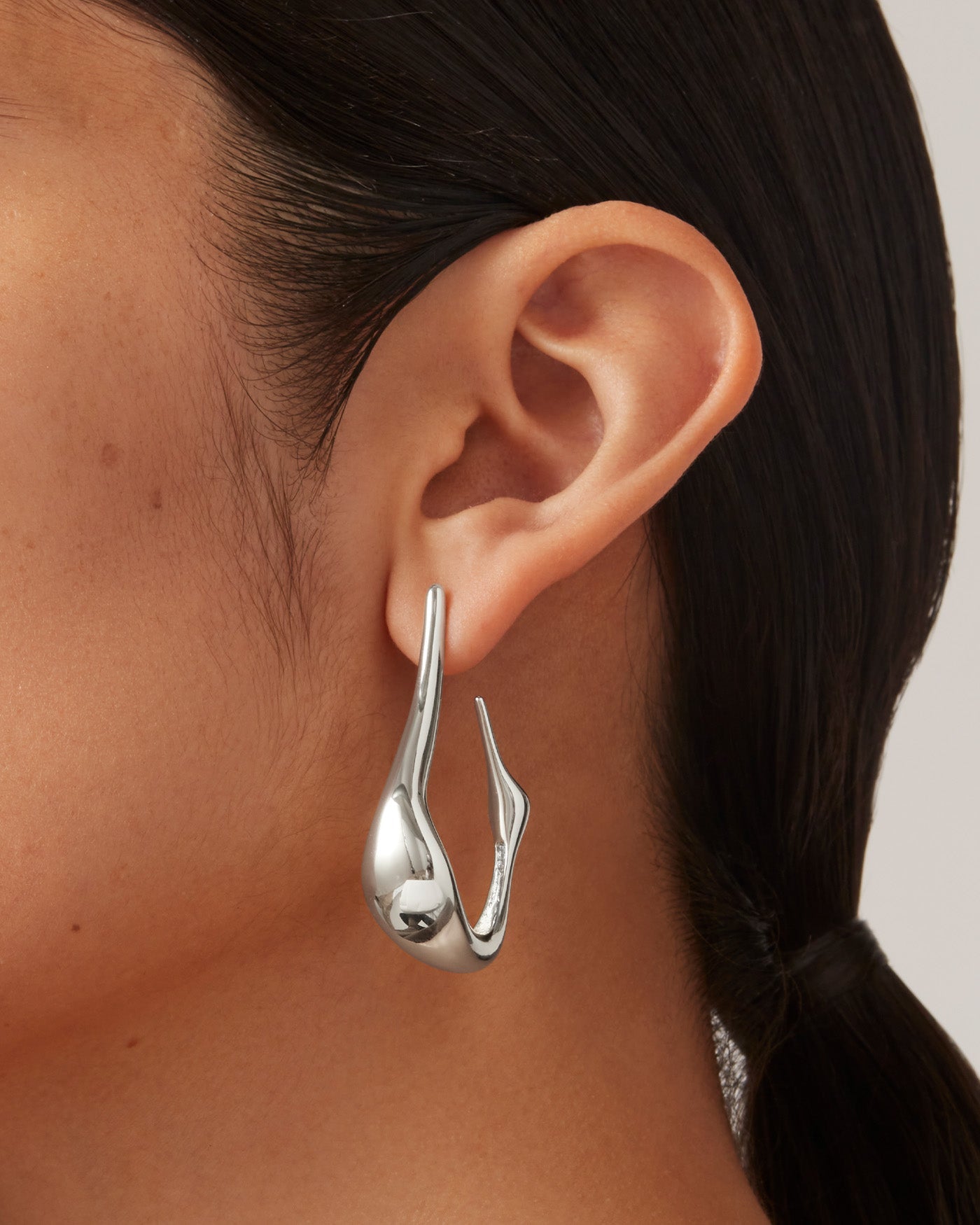 Colette Medium Hoop Earrings for Women - Gold & Silver Fashion Jewelry - Perfect for Everyday Wear, Parties & Gifts