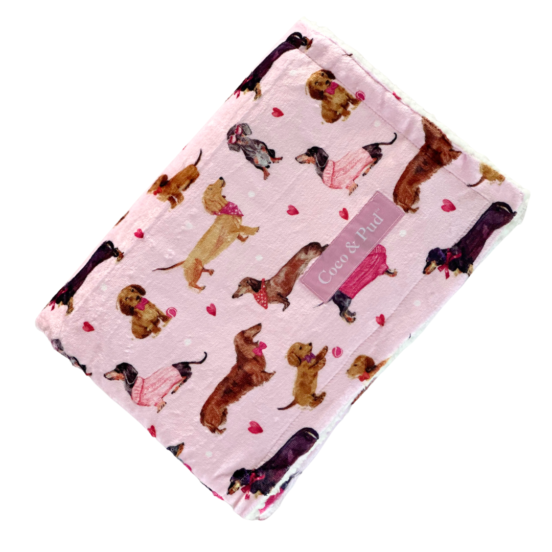 Doxie Rose Luxe Soft Fleece Blanket - Ultra Cozy & Warm Throw for Couch, Bed, and Travel - Perfect for Gifts, Home Decor, and Snuggling