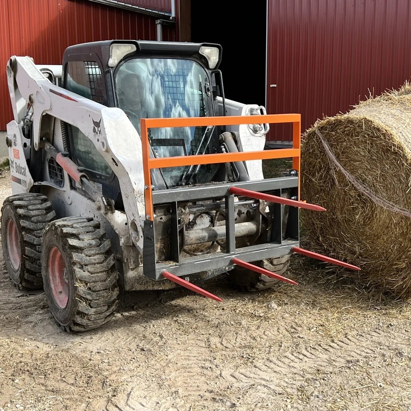 Berlon Bale Spear Carriage Skid Steer Attachment - Heavy Duty Hay Bale Handler for Tractors & Loaders - Perfect for Farm, Ranch & Agricultural Use