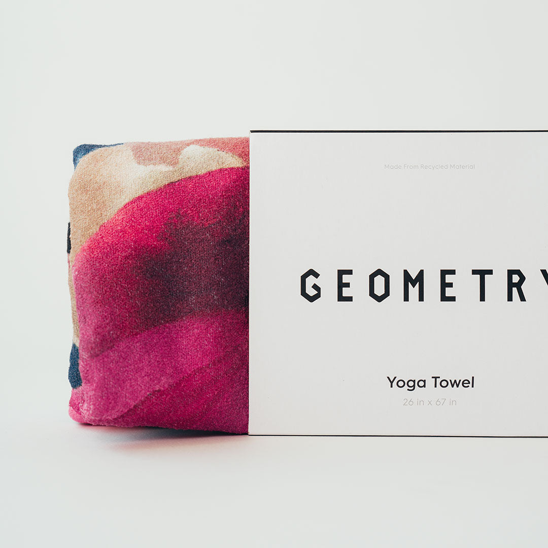 Premium Geometry Pattern Bath Towel - Soft & Absorbent Cotton Towel for Bathroom, Pool, and Beach - Modern Geometric Design Home Decor