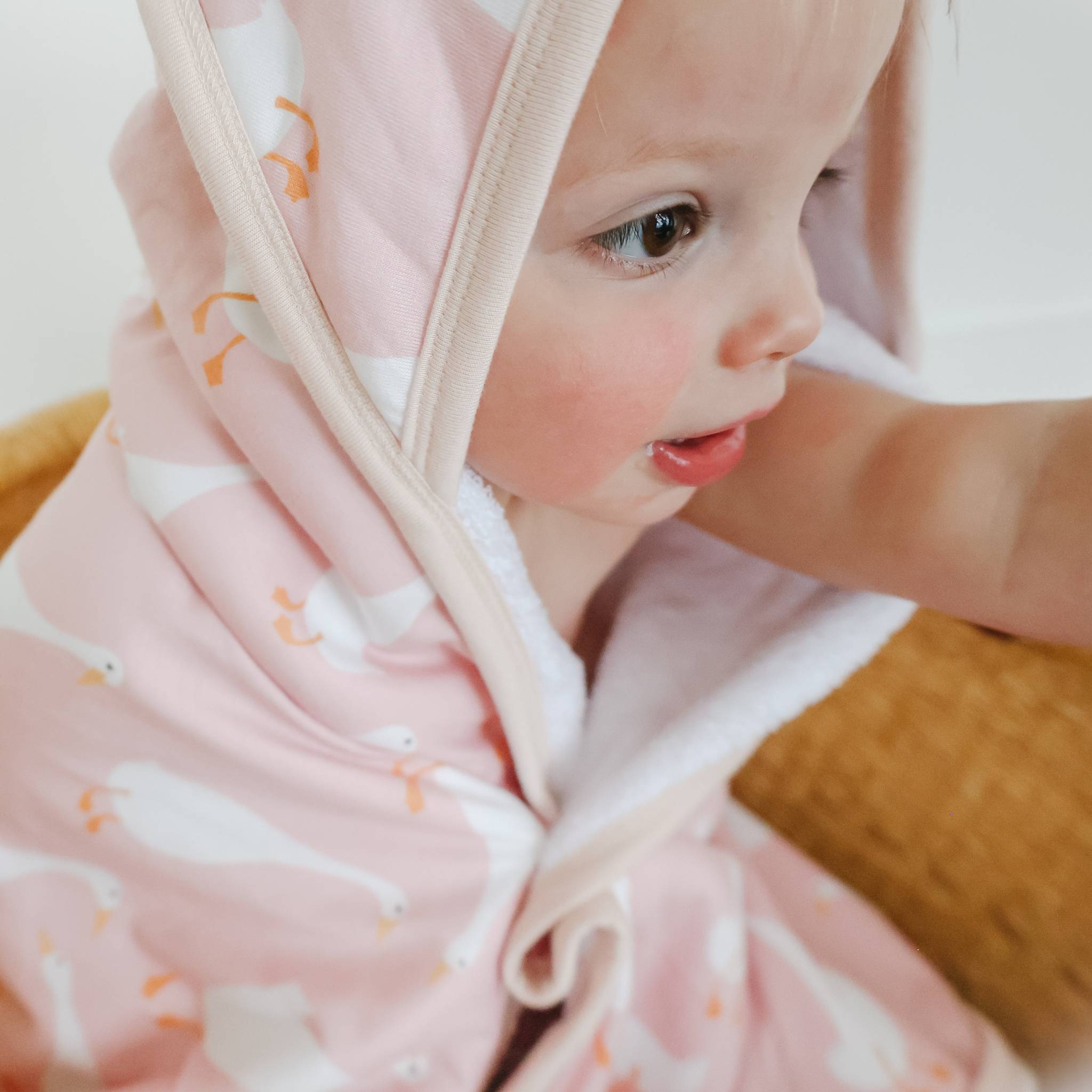 Goosie Premium Baby Knit Hooded Towel - Soft & Absorbent Newborn Bath Towel with Hood for Infants & Toddlers - Perfect for Bath Time, Swimming & Beach Outings