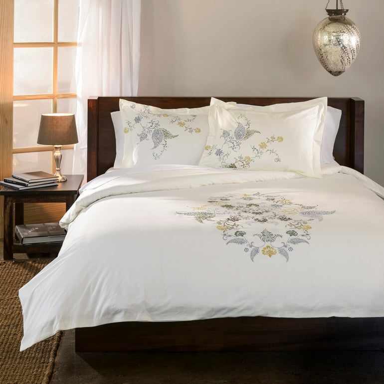 Hyacinth Floral Embroidered 3-Piece Duvet Cover Set - Queen Size Bedding with Pillow Shams - Elegant Botanical Design for Master Bedroom & Guest Room Decor