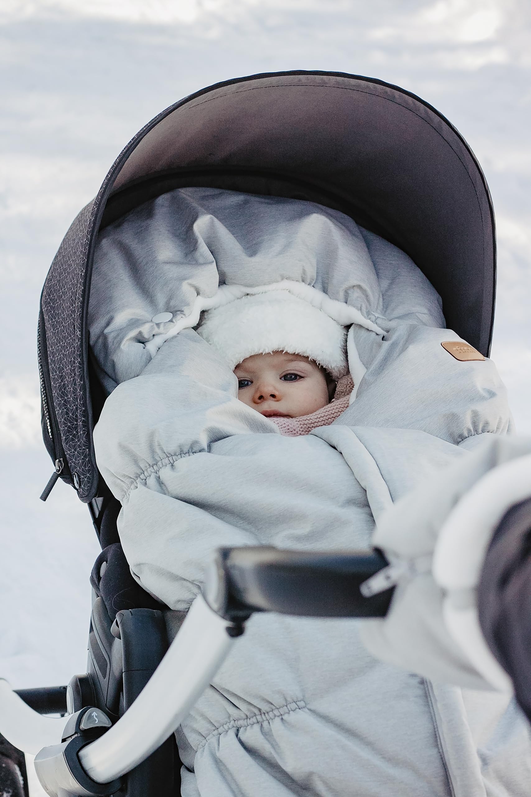 BEABA High Performance Waterproof Universal Stroller Footmuff - Warm Baby Bunting for Strollers | Winter Essential Blanket Cover for Newborns & Toddlers | Perfect for Cold Weather Walks & Outdoor Adventures