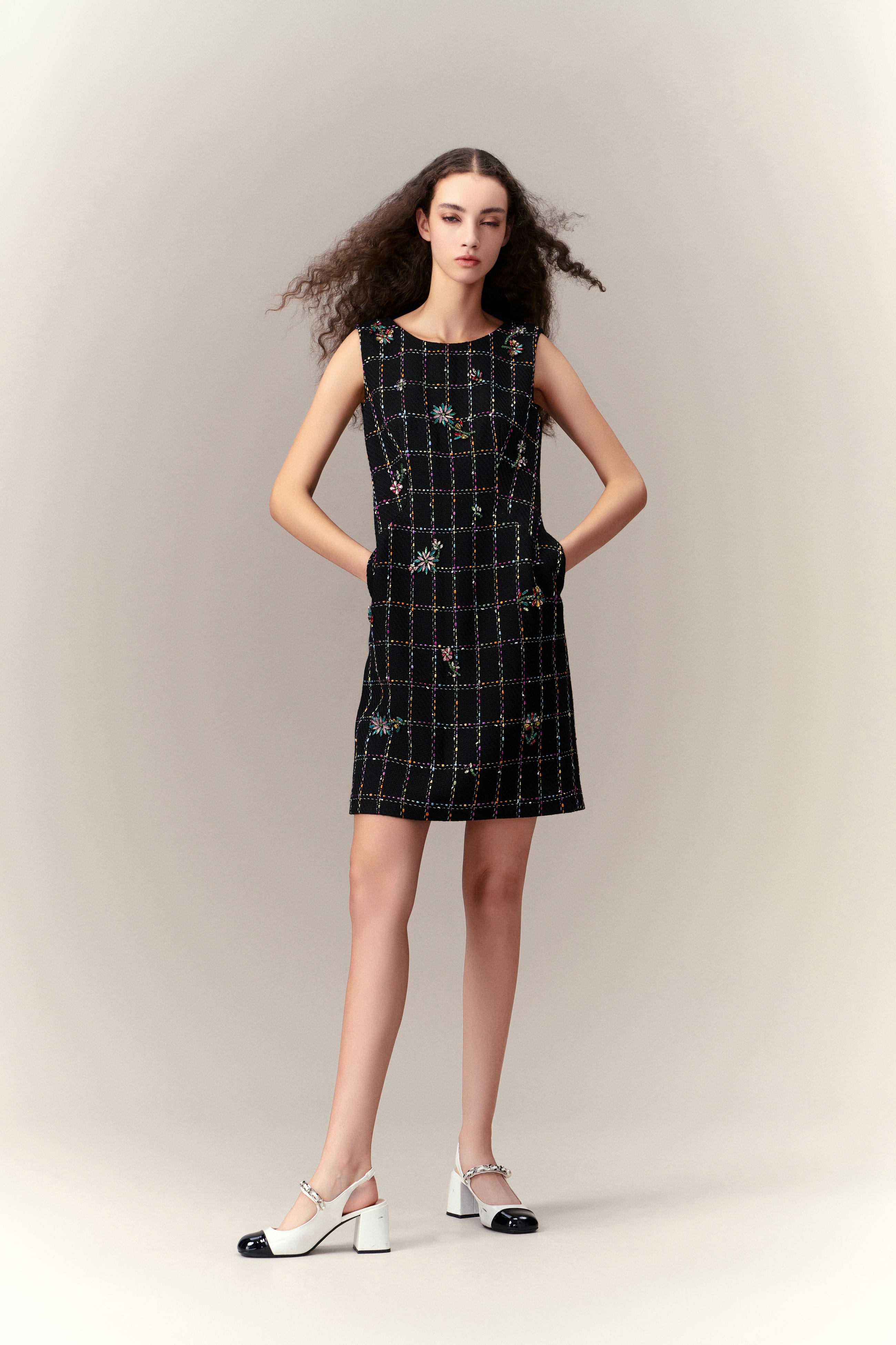 Elegant Embellished Sleeveless Party Dress for Women - Perfect for Cocktail Parties, Weddings & Evening Events