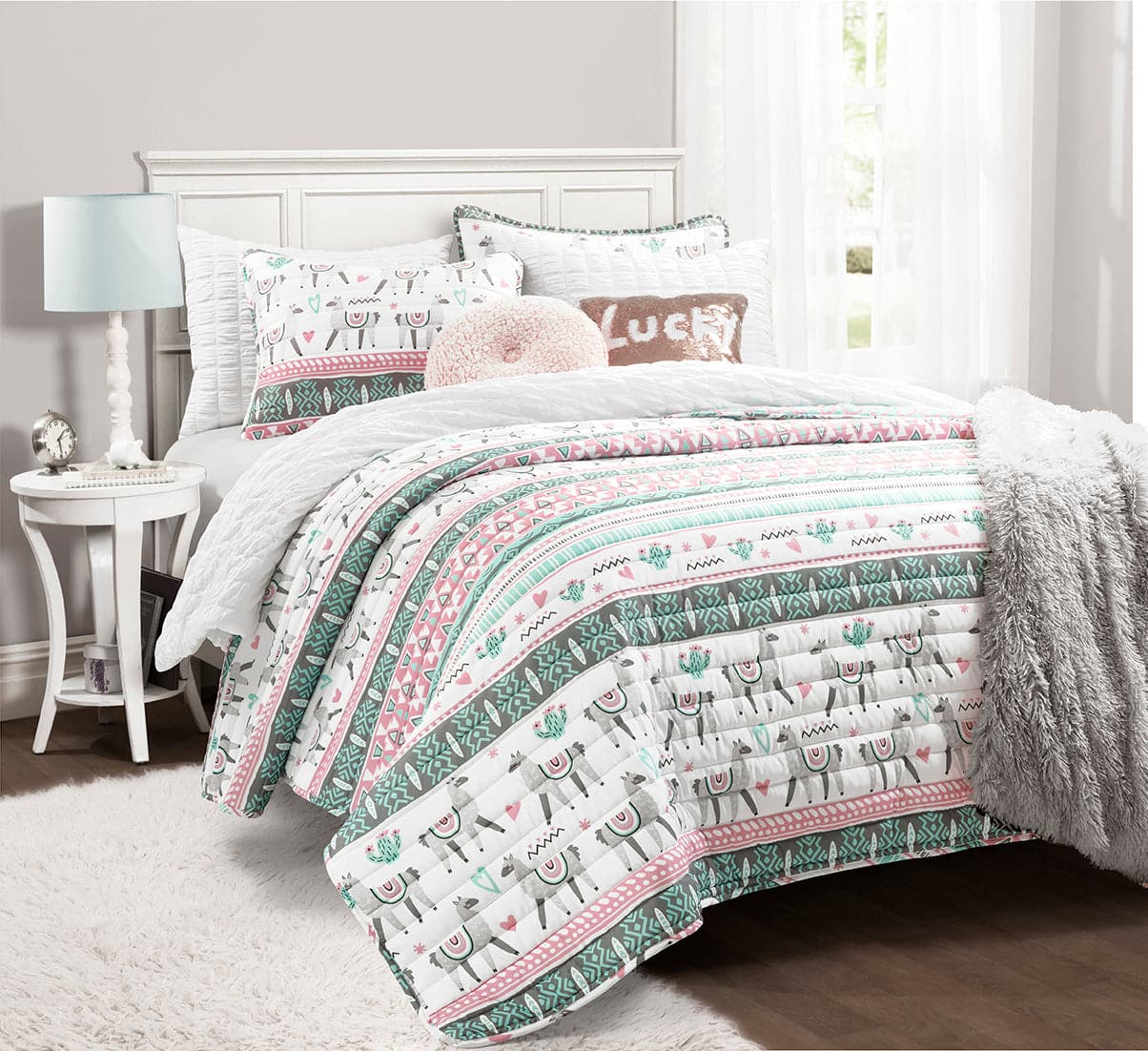 Emma Soft Faux Fur Throw Blanket - Cozy Plush Sherpa Fleece for Couch, Bed & Sofa - Perfect for Winter, Home Decor & Gift Ideas