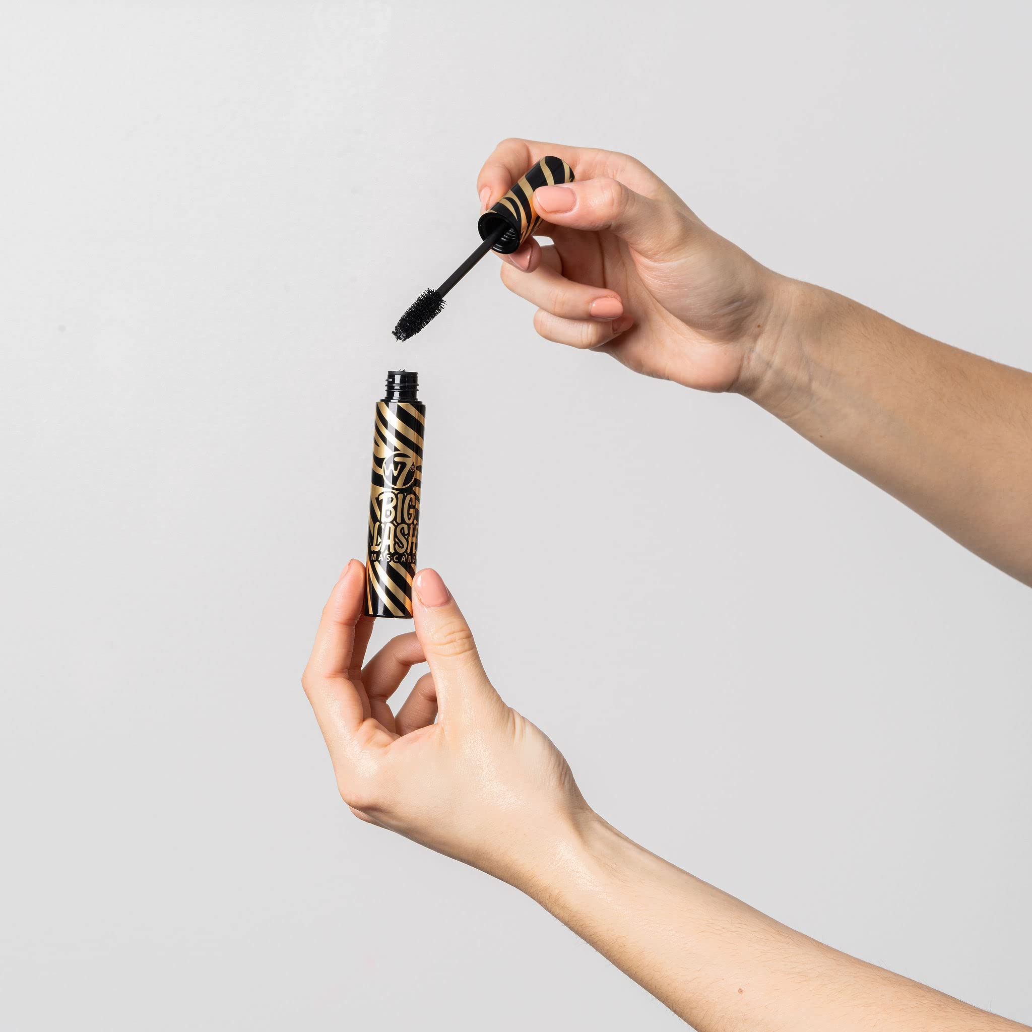 W7 Big Lash Mascara Noir - Volumizing & Lengthening Mascara for Faux Eyelash Effect (15g) | Perfect for Night Out, Date Night & Special Occasions
