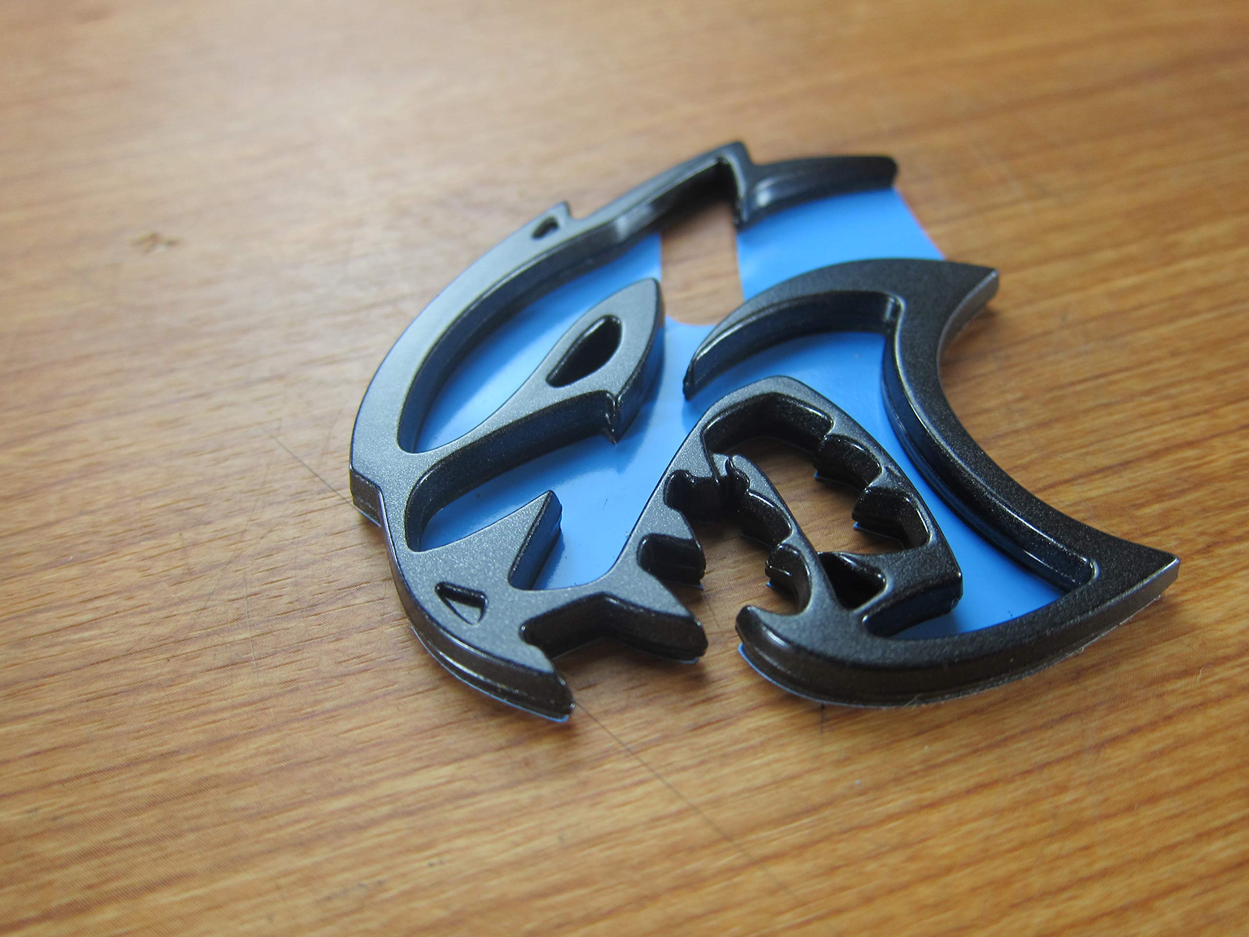 New Mopar Dodge Charger Challenger SRT Hellcat Front Left Fender Emblem Badge - Authentic Replacement Part for Muscle Car Customization & Restoration Projects