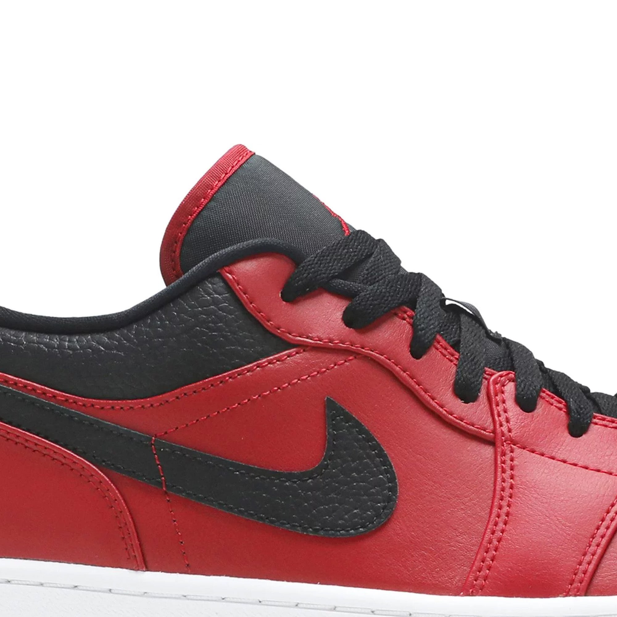 Air Jordan 1 Low 'Reverse Bred Pebbled Swoosh' Sneakers (2021) - Men's Basketball Shoes for Casual Wear & Street Style