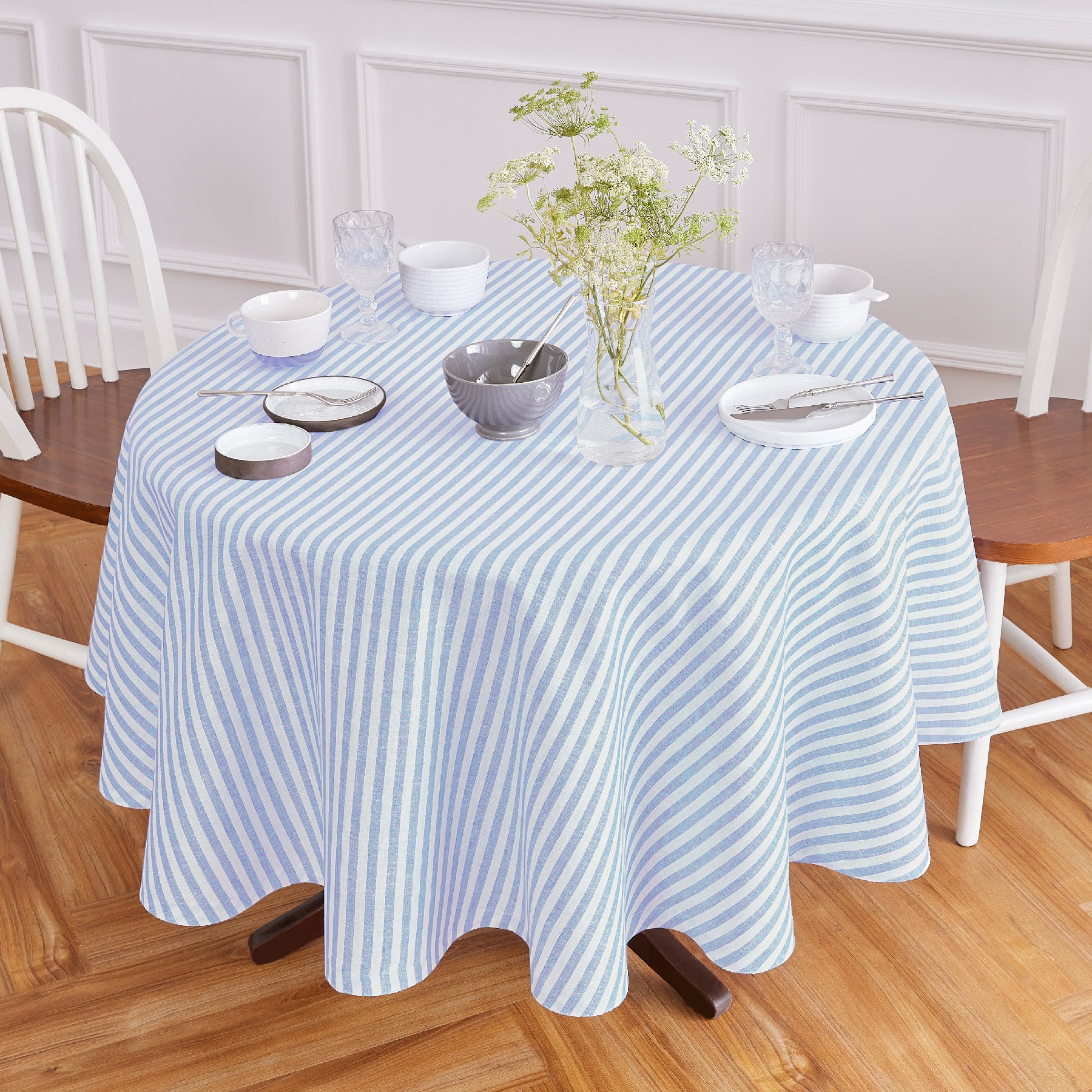 Amalfi Stripe Round Tablecloth - Waterproof & Stain-Resistant 60-Inch Dining Table Cover for Indoor/Outdoor Use - Perfect for Parties, Picnics, and Family Gatherings