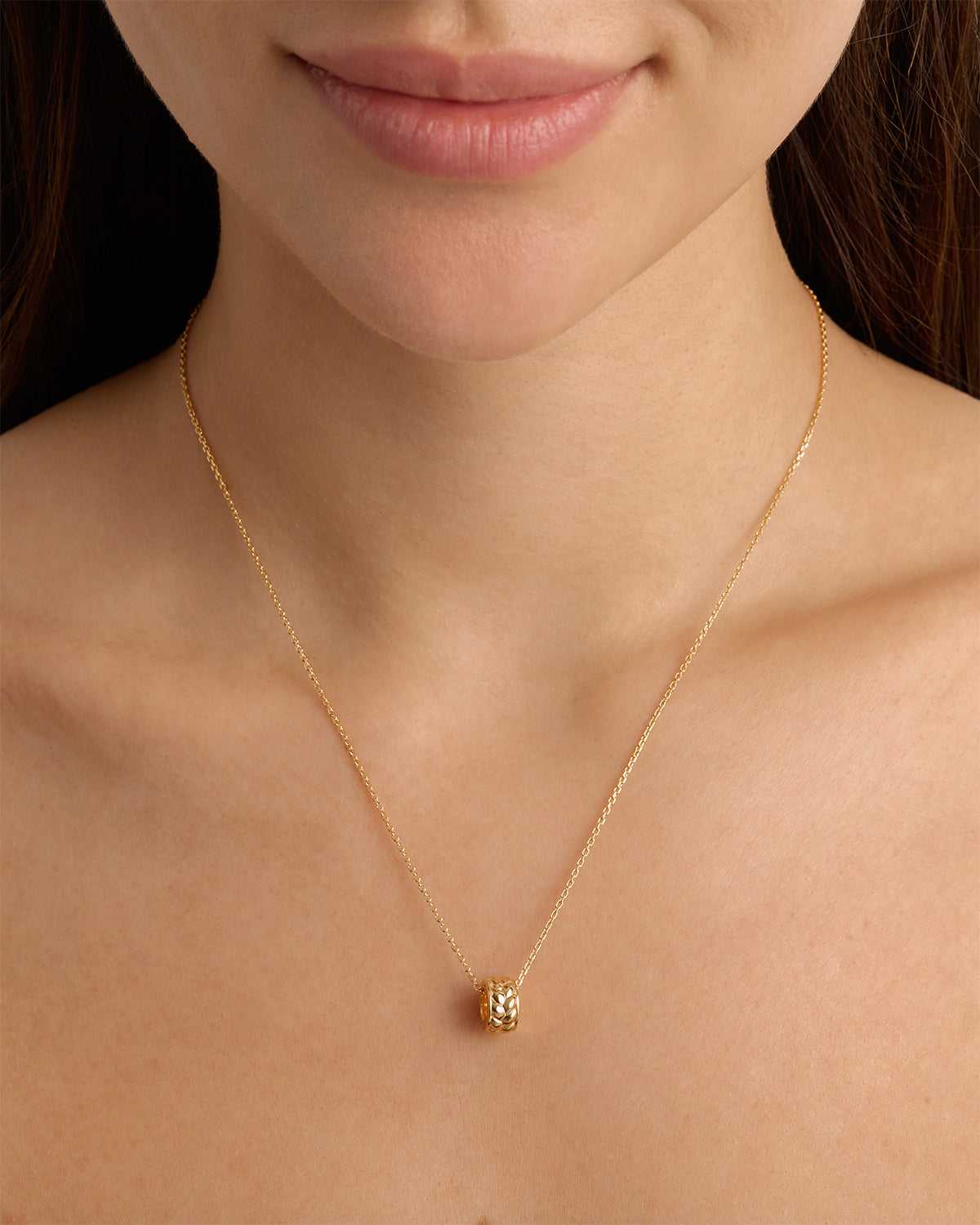 18K Gold Vermeil Intertwined Petal Charm Necklace - Elegant Floral Jewelry for Women, Perfect for Weddings, Anniversaries & Special Occasions