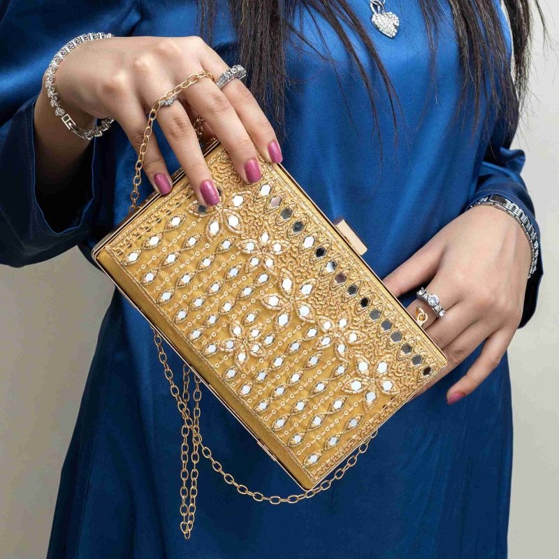 CB 262 Gold - Premium Quality Gold Jewelry for Women | Elegant Necklace for Parties, Weddings & Special Occasions