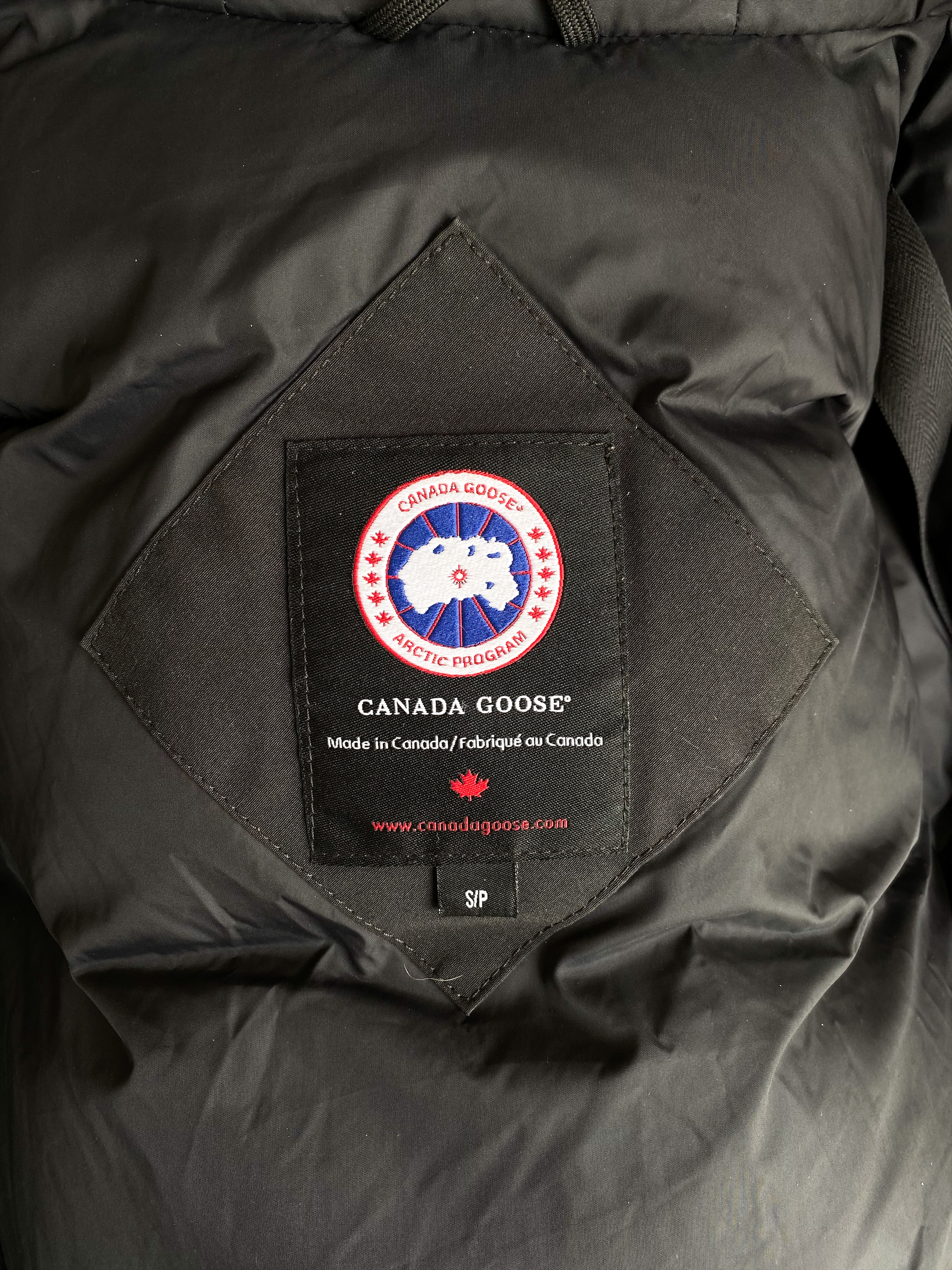 Canada Goose Montebello Women's Parka - Black Waterproof Winter Coat for Extreme Cold Weather | Fashionable Outerwear for City Commuting & Outdoor Activities