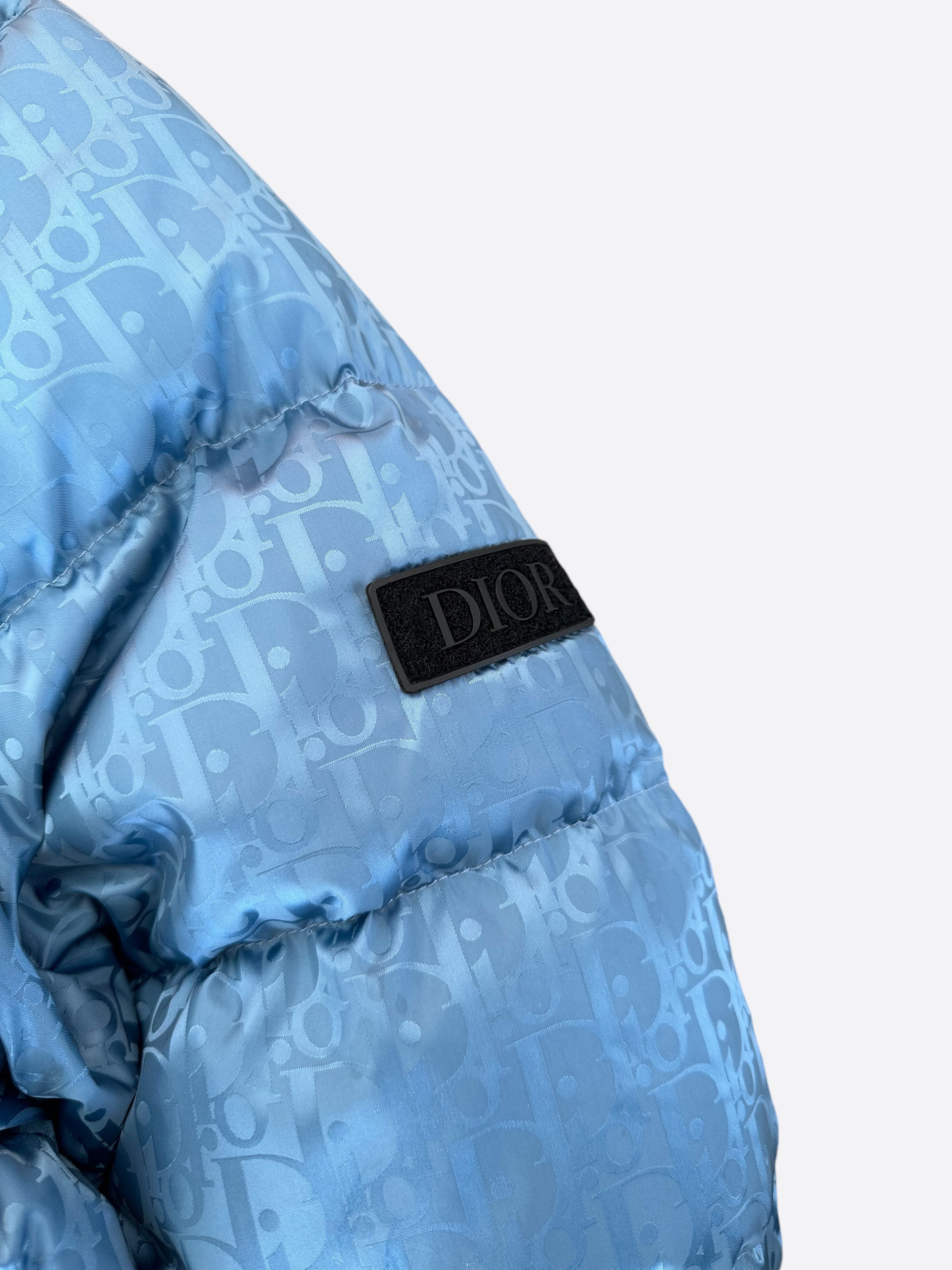 Dior Blue Oblique Puffer Jacket for Women - Winter Warm Quilted Down Coat | Fashionable Outerwear for Cold Weather & Outdoor Activities