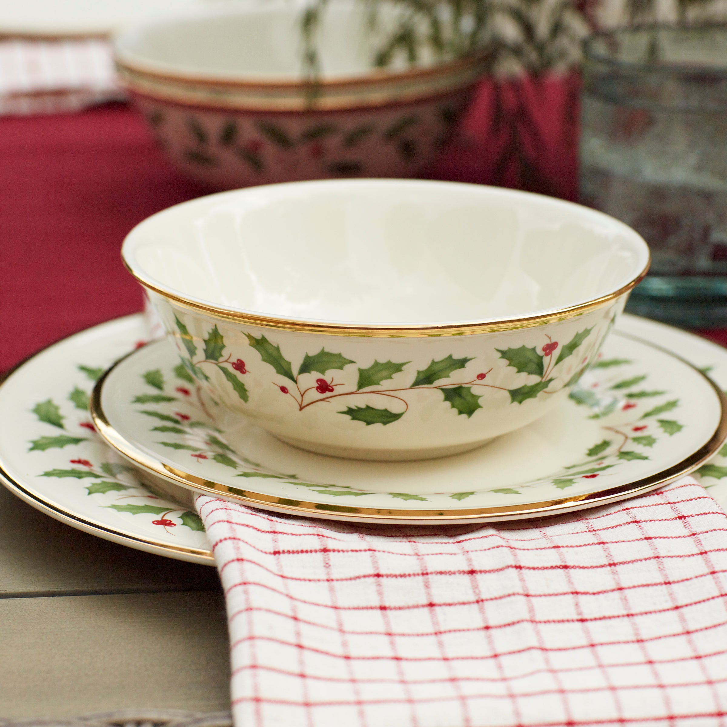 12-Piece Holiday Dinnerware Set - Plates & Bowls for Christmas, Thanksgiving & Family Gatherings | Durable & Stylish Tableware for Festive Dining