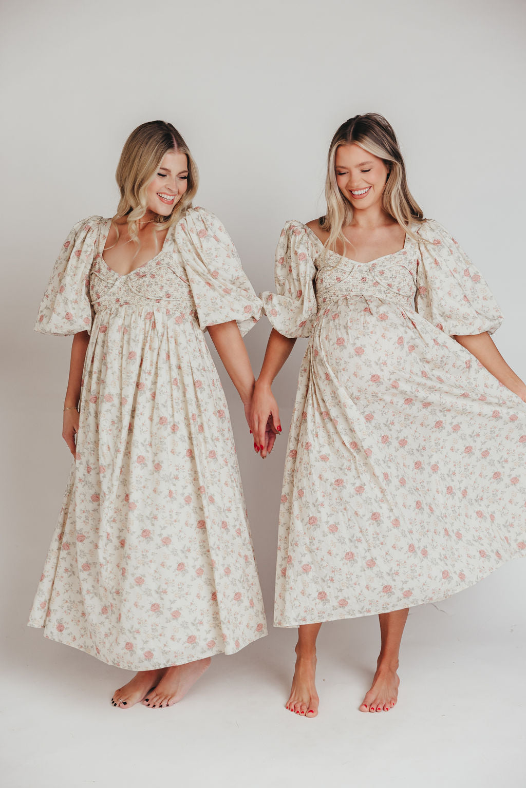 Harlow Maxi Dress in Off White Floral - Bump Friendly Maternity Dress & Inclusive Sizing (S-3XL) | Perfect for Pregnancy, Beach Vacations & Summer Weddings