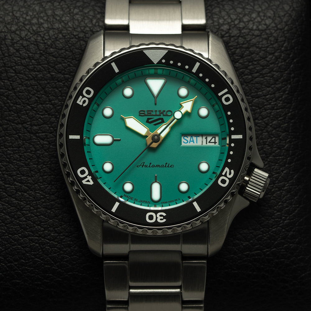 SRPK33 5 Sports 38mm Green Stainless Steel Watch with Bracelet - Perfect for Running, Swimming & Outdoor Activities