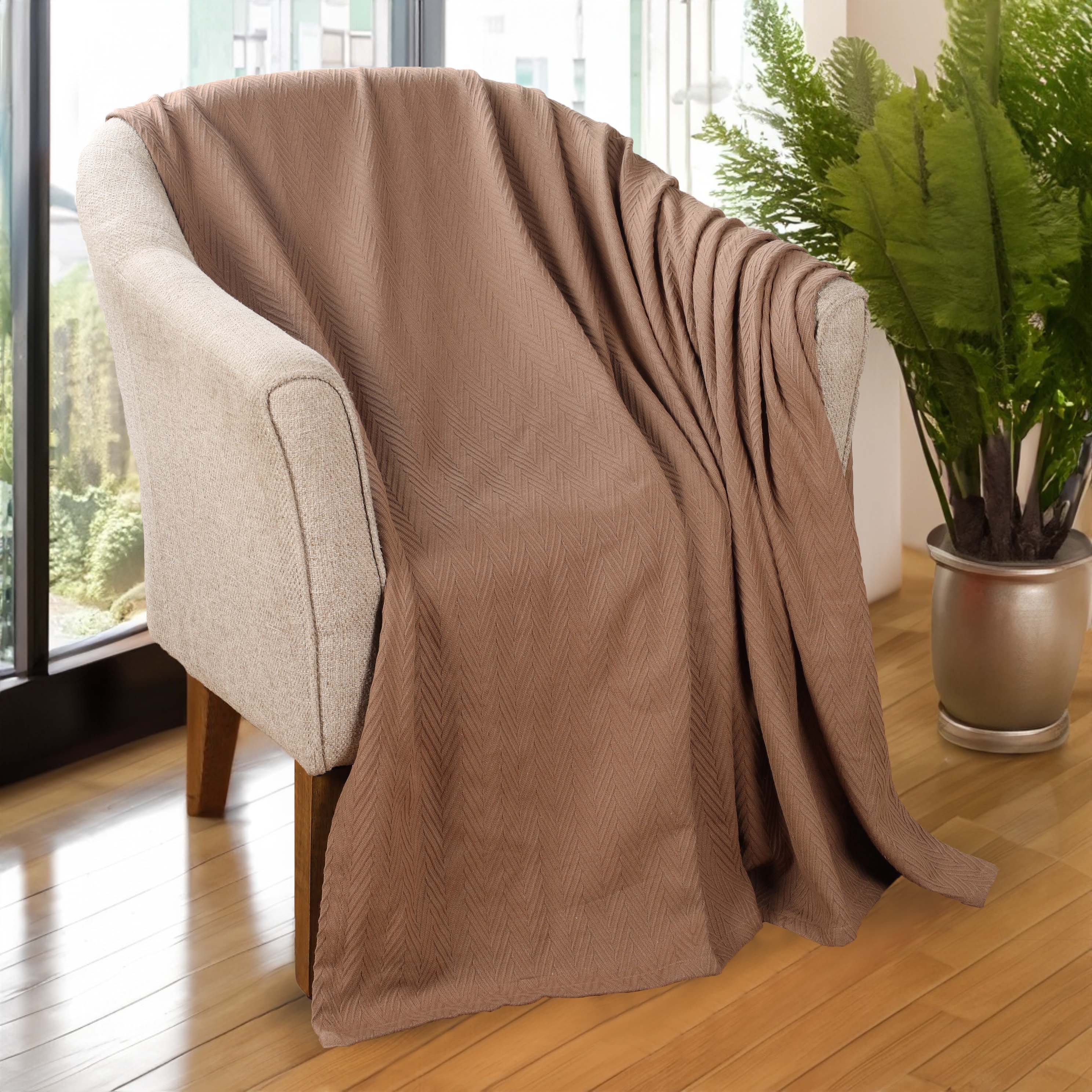 Soft All-Season Chevron Cotton Bed Blanket & Sofa Throw - Cozy Home Decor for Living Room, Bedroom, and Travel