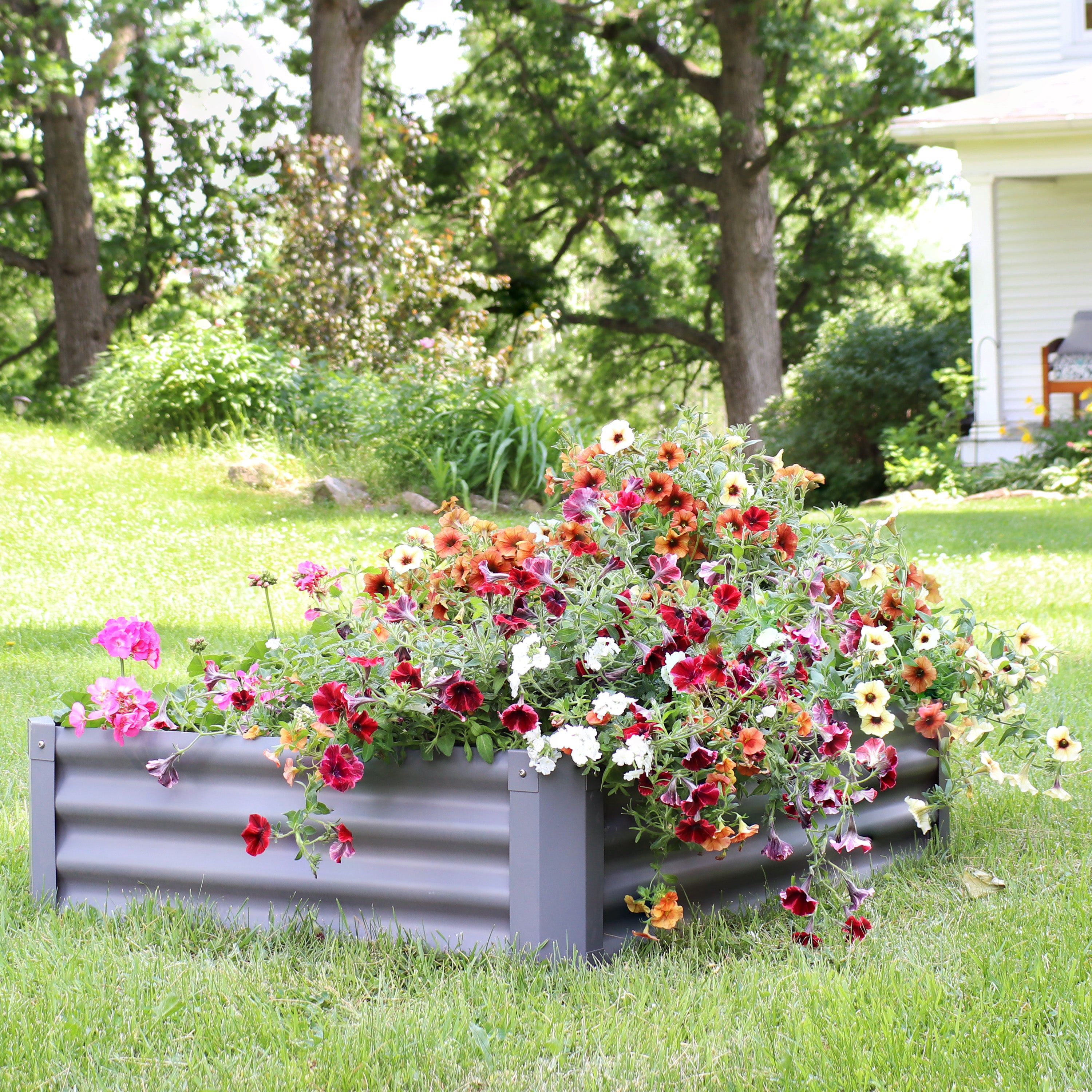 Sunnydaze 47-Inch Steel Rectangle Raised Garden Bed Kit for Outdoor Gardening, Vegetables, Flowers & Herbs - Durable Metal Planter Box for Backyard, Patio & Urban Farming