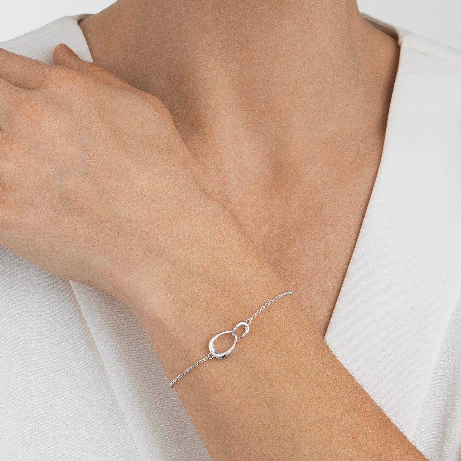 Elegant Silver Delicate Chain Bracelet for Women - Perfect for Everyday Wear, Gift Giving & Special Occasions