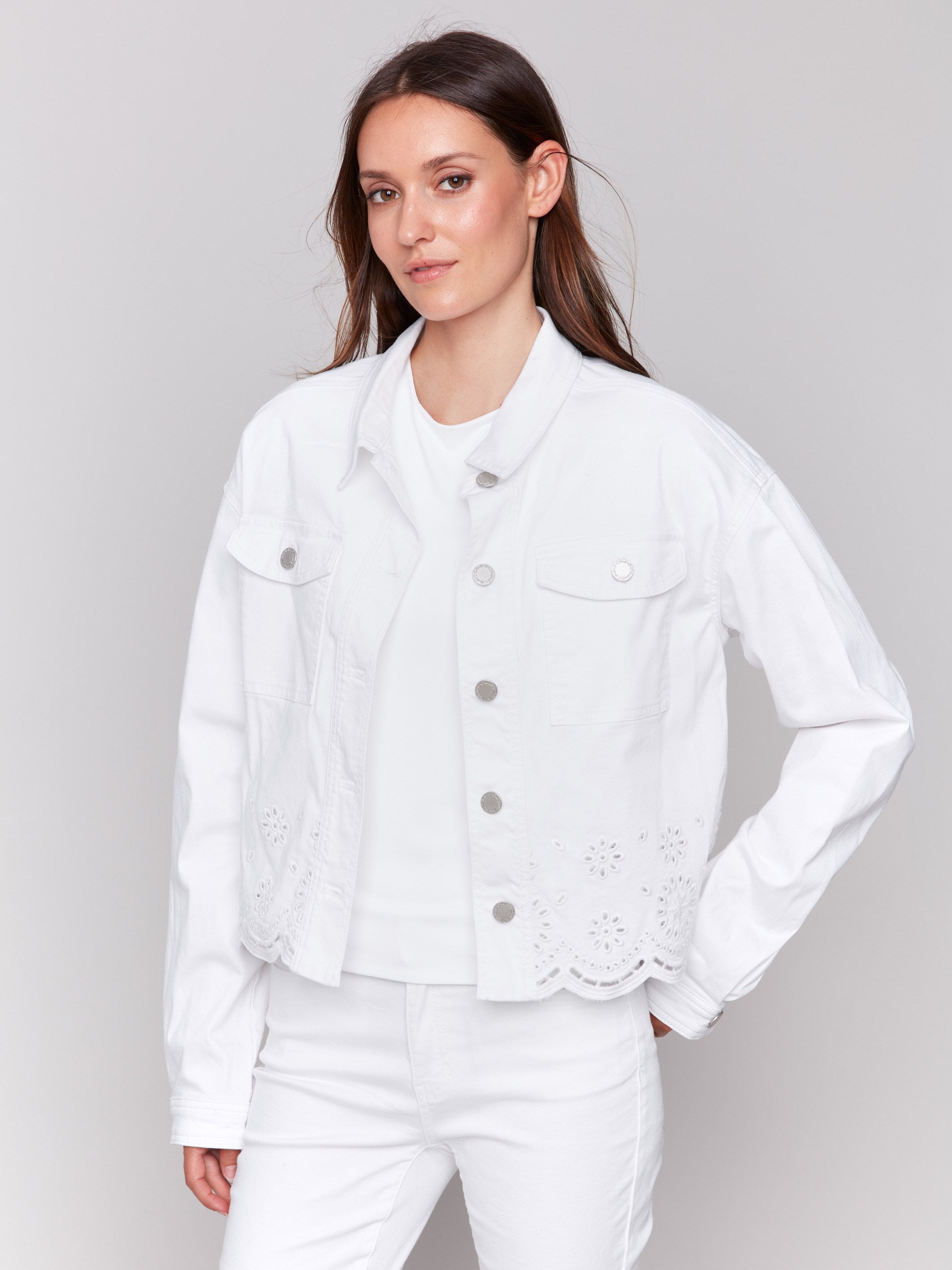 Stylish White Twill Scalloped Eyelet Jacket for Women - Perfect for Spring Outfits & Casual Wear