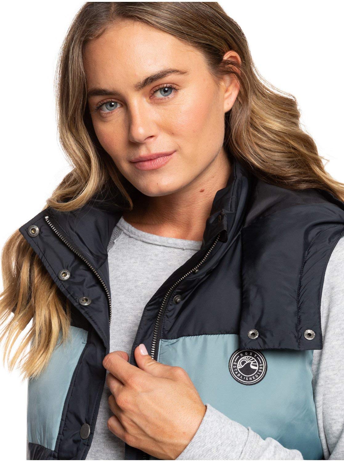 Roxy Women's Out of Focus Hooded Puffer Vest - Lightweight Insulated Body Warmer Jacket - Size L - Black True Black - Perfect for Hiking, Camping & Outdoor Activities