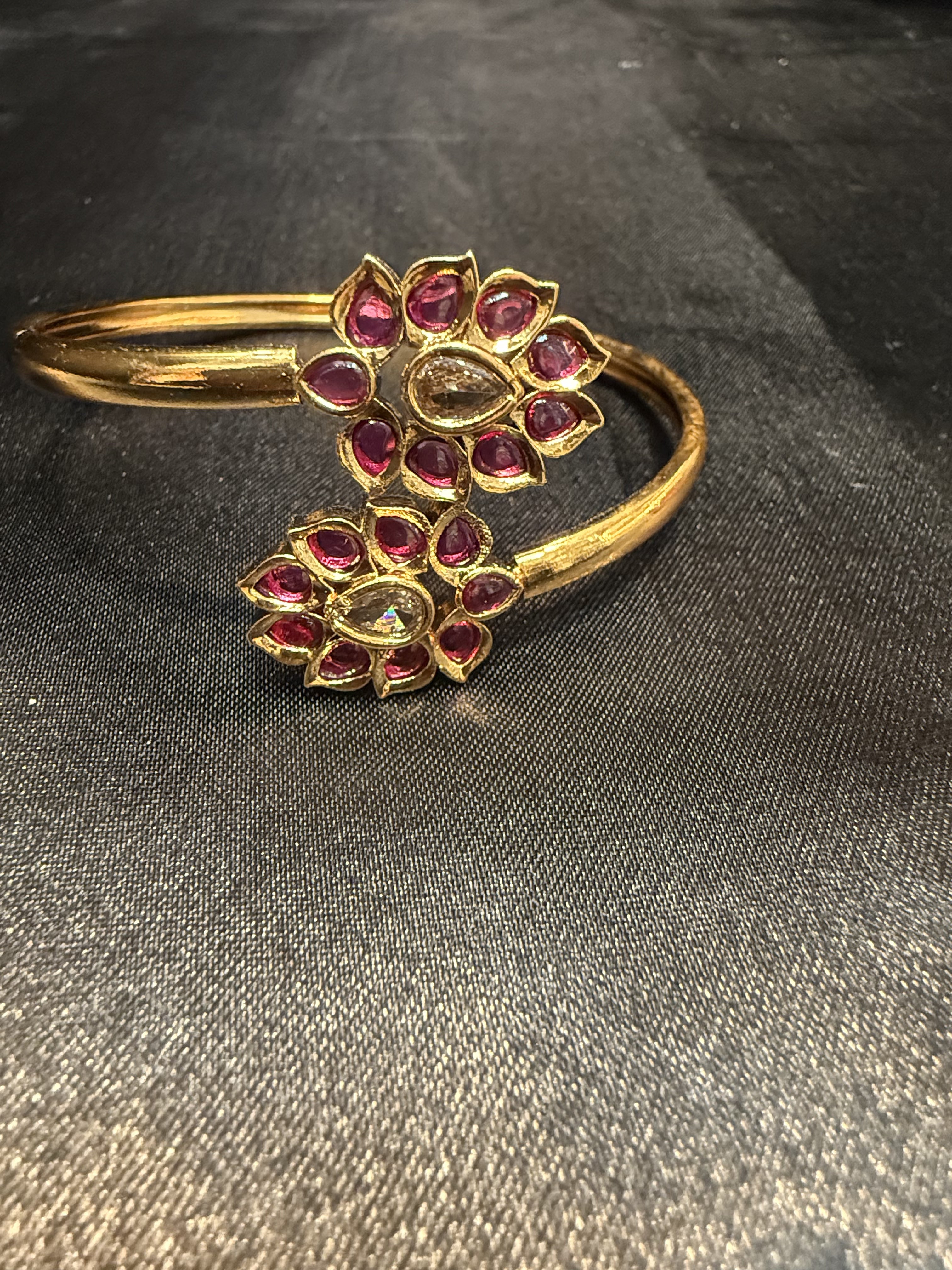 Elegant Gold Plated Pink Stone Bracelet with Floral Design - Perfect for Women's Fashion, Gift Giving & Special Occasions