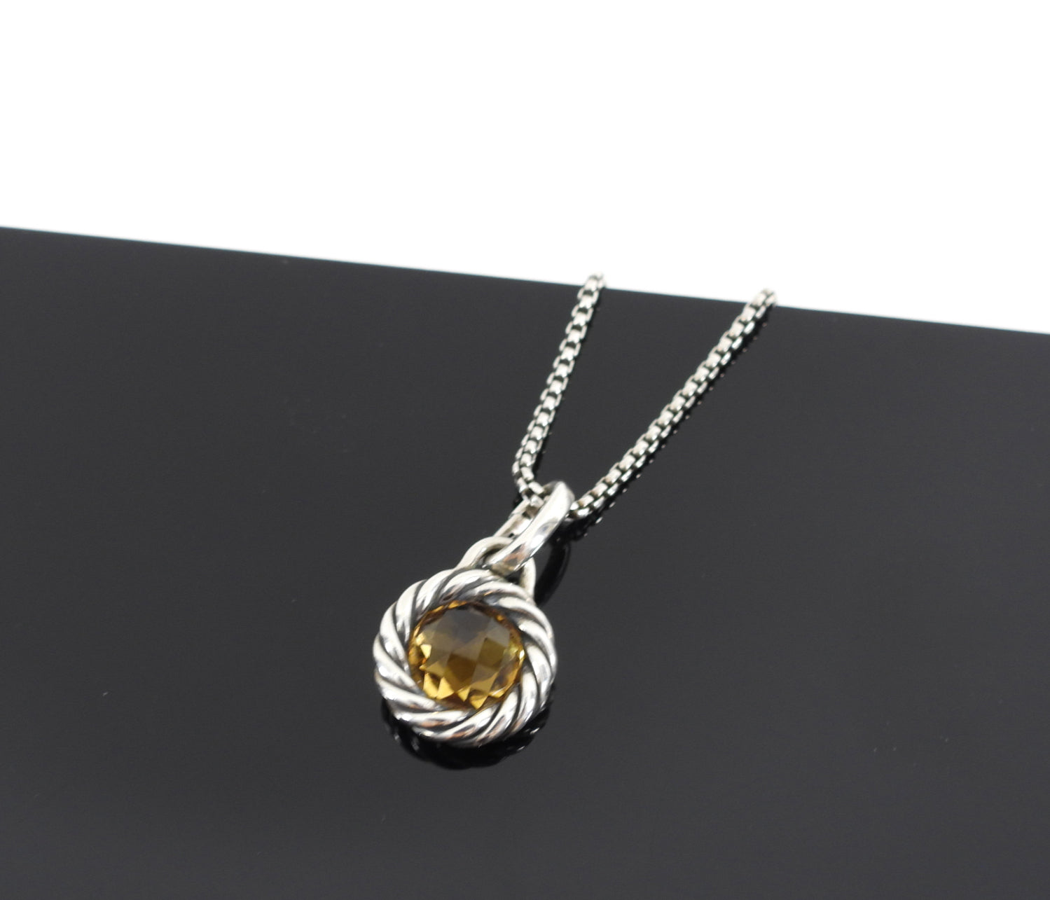 David Yurman Sterling Silver Citrine Pendant Necklace for Women | Elegant Jewelry Gift for Birthday, Anniversary & Special Occasions | Perfect for Everyday Wear & Evening Events