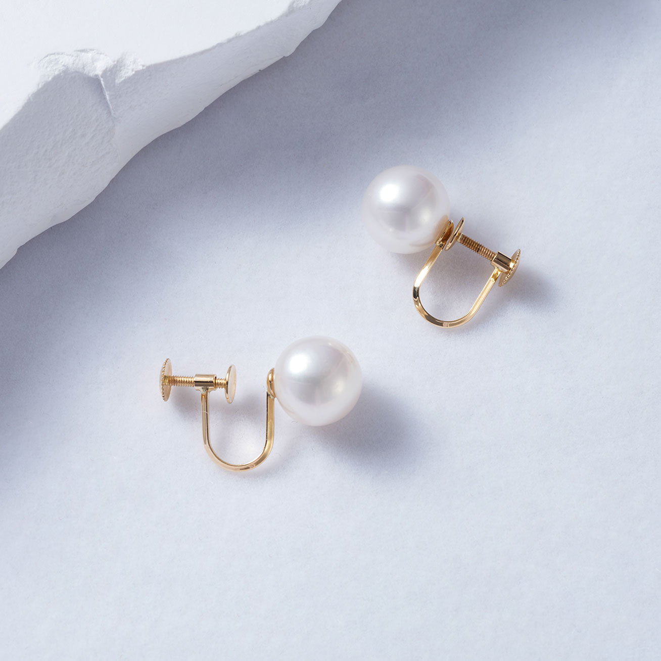 18K Solid Gold Clip-On Freshwater Pearl Stud Earrings for Women - Hypoallergenic Luxury Jewelry Gift - Perfect for Weddings, Parties & Special Occasions