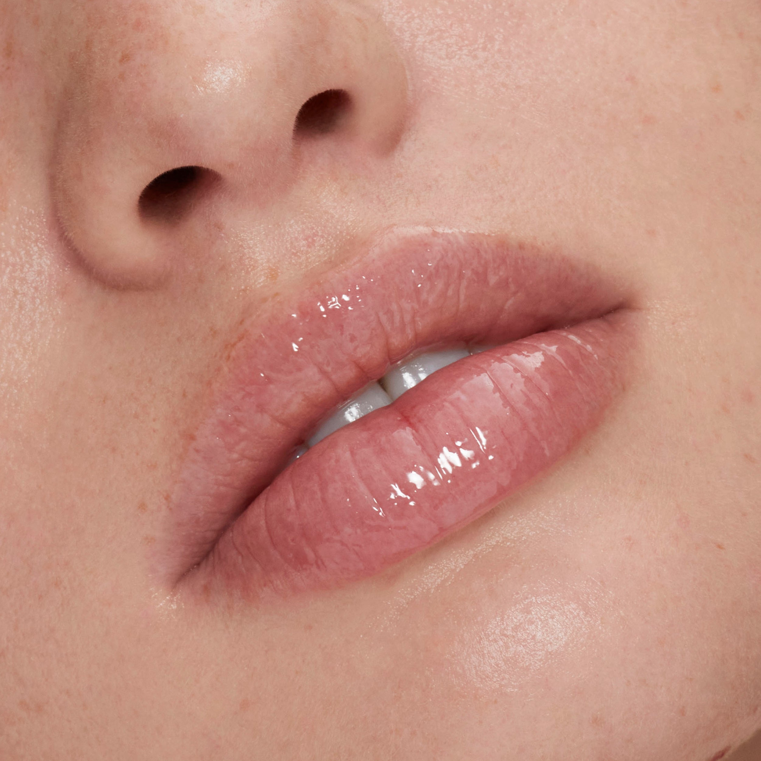 Hydrating Lip Oil for Dry Lips - Moisturizing & Nourishing Treatment - Perfect for Daily Use & Night Care