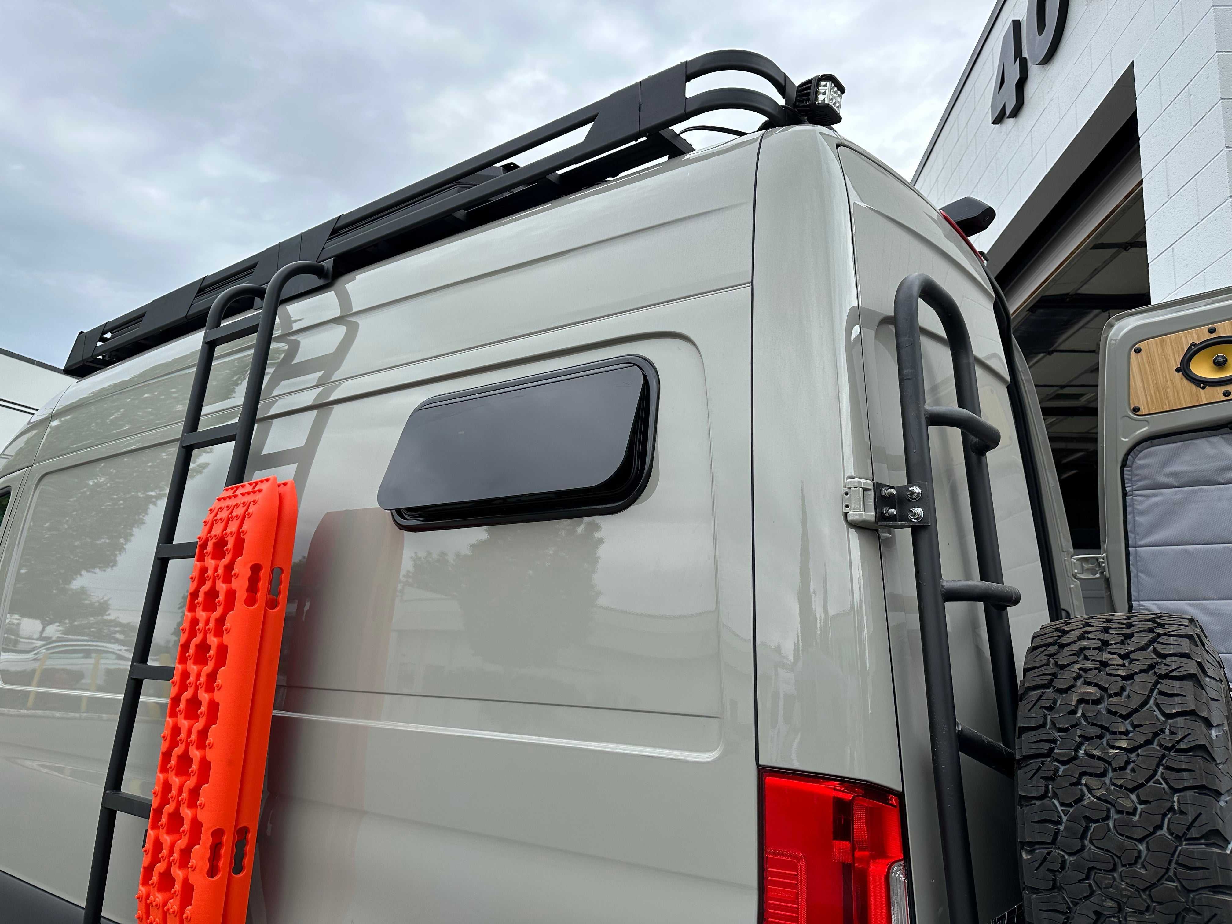 RSC Camper Windows 700mm x 300mm (27.56