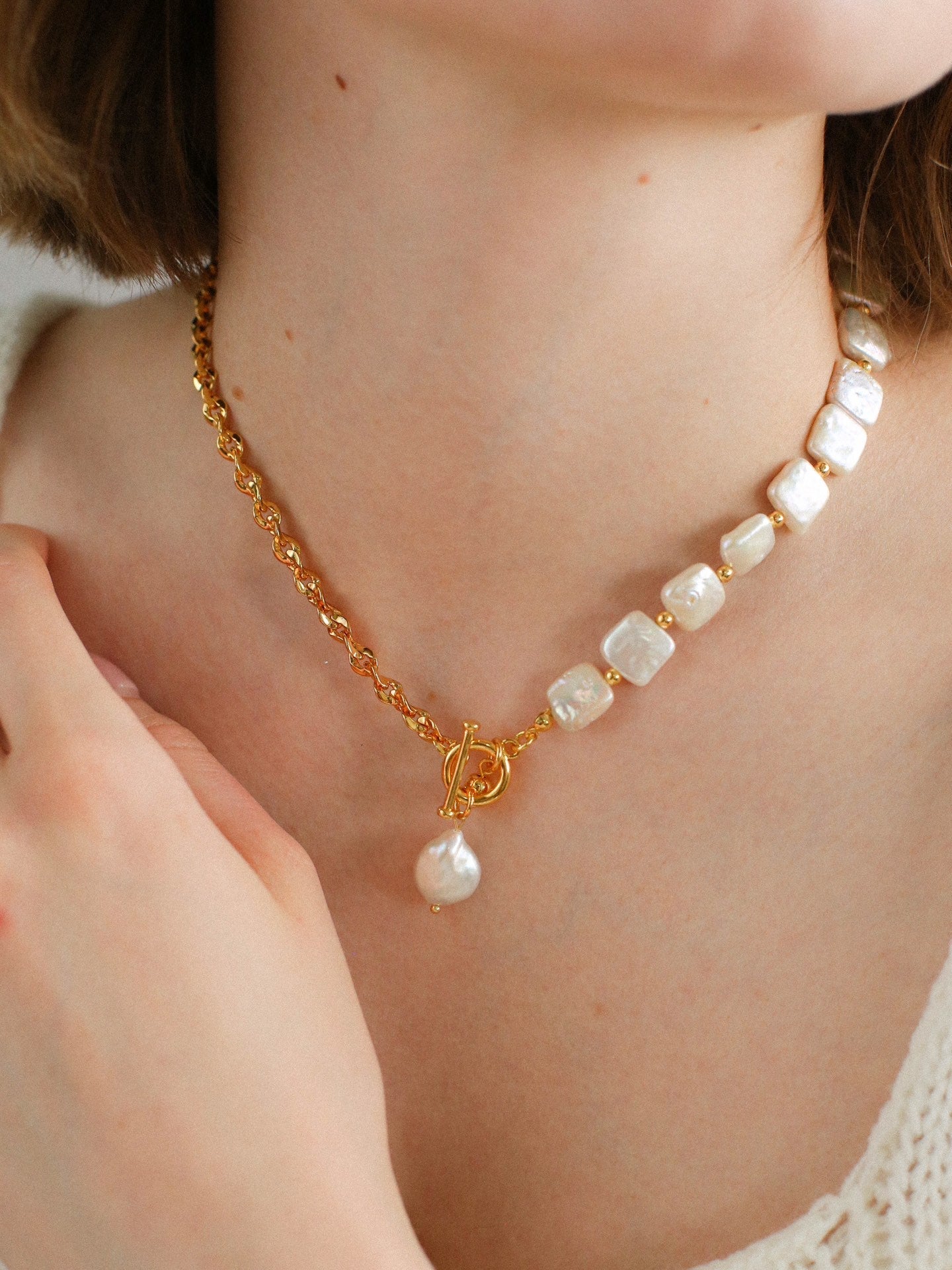 Elegant Baroque Pearl Y-Shaped Necklace with Chain Stitching - Perfect for Weddings, Parties & Date Nights