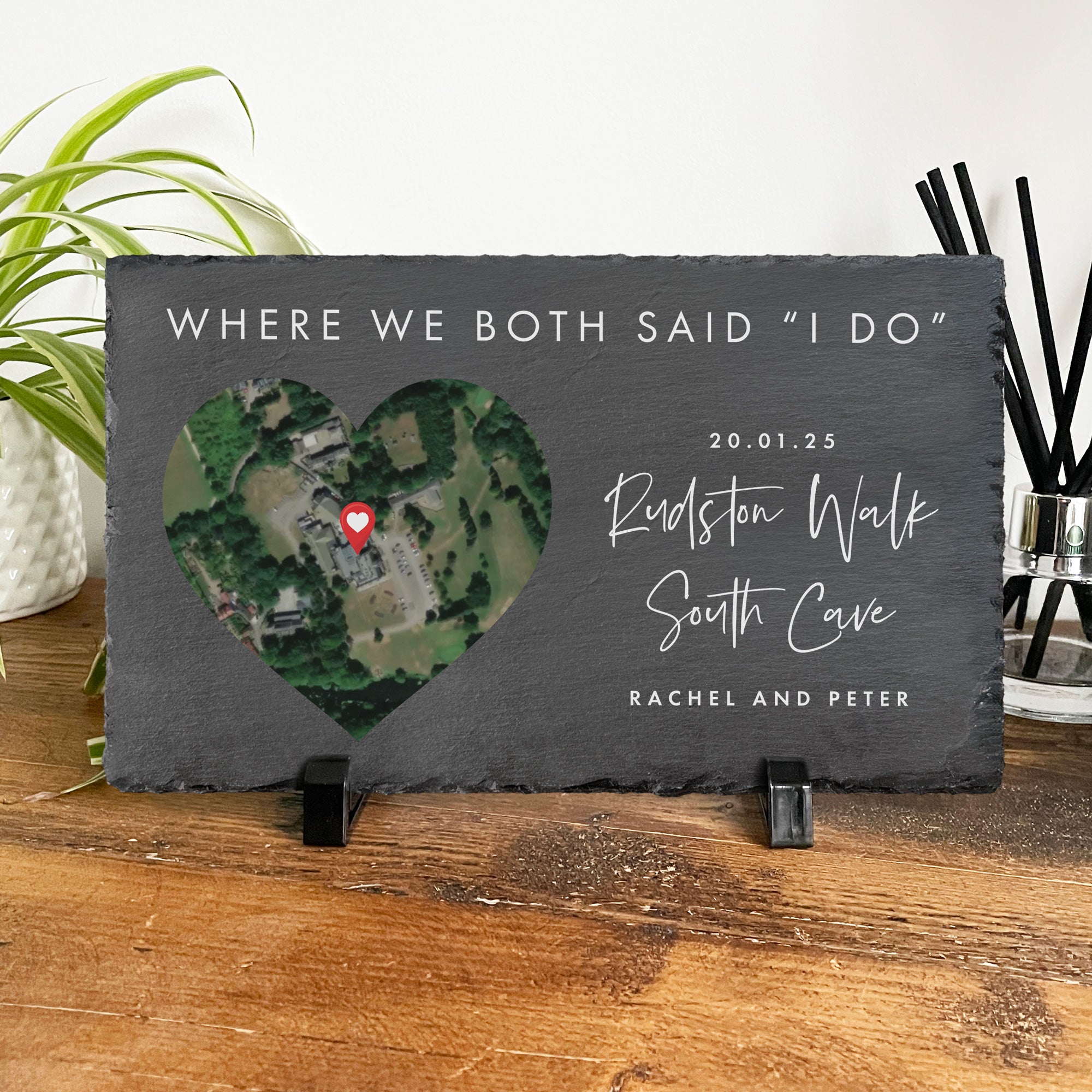 Personalized Heart Map Location Slate Plaque with Stand - 30x20cm Custom Engraved Home Decor for Anniversary, Wedding & Valentine's Gift - Perfect for Couples, Home & Office Display
