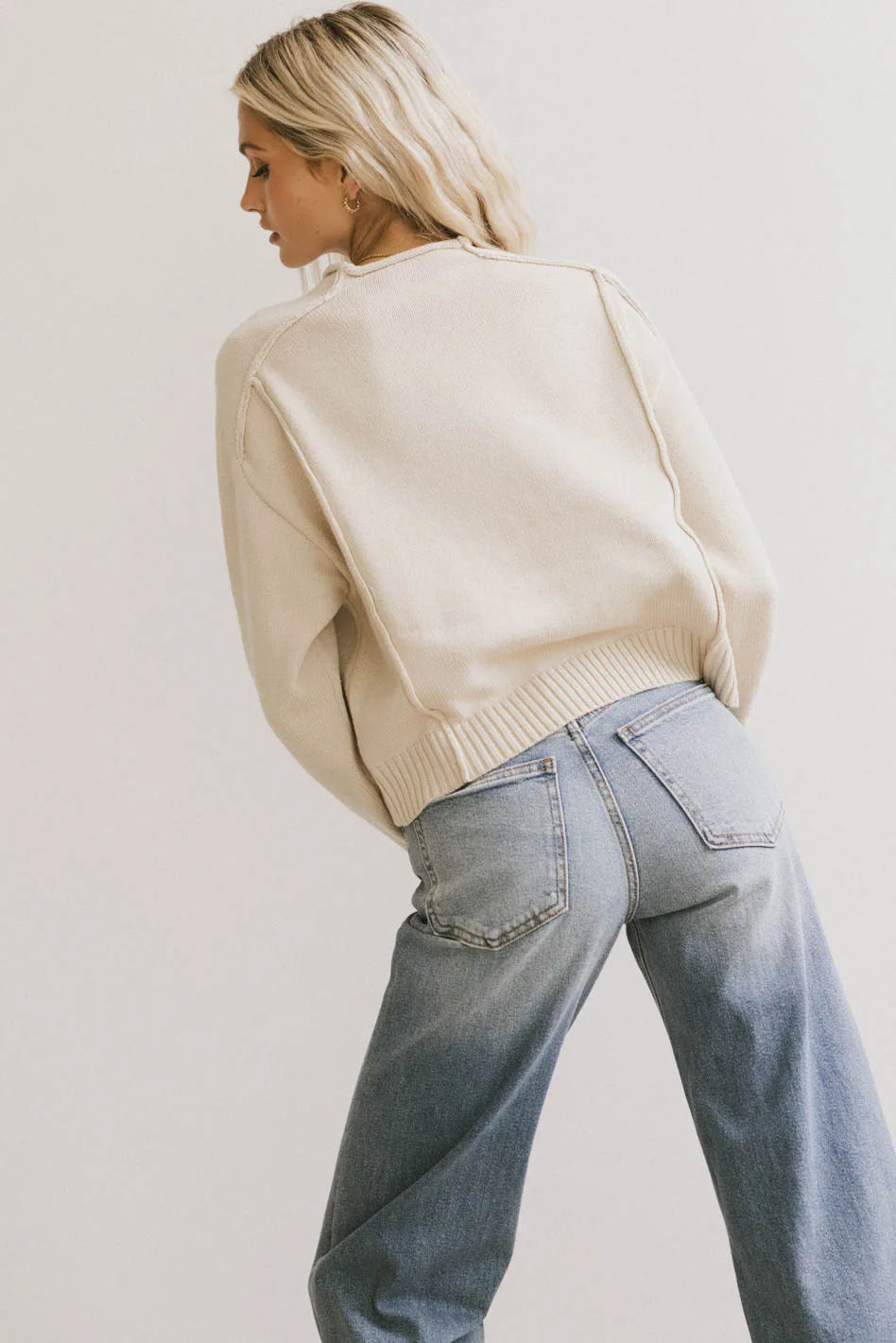Leander Knit Sweater in Oatmeal - Soft Casual Pullover for Women | Perfect for Fall & Winter Outfits, Office Wear & Cozy Weekends