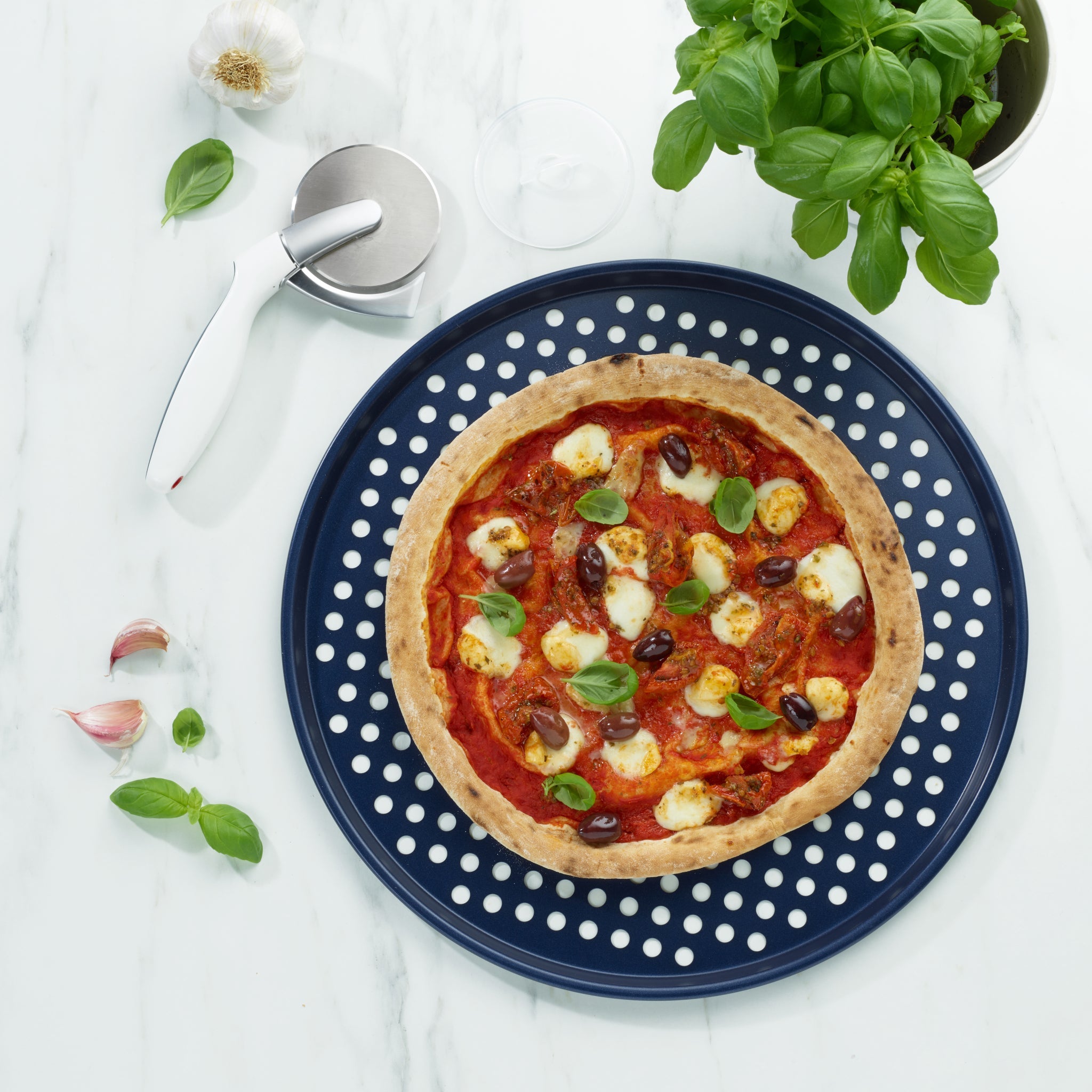Non-Stick Pizza Pan - Heavy Duty Baking Sheet for Homemade Pizza, Perfect for Oven, Grill & Outdoor Cooking - Ideal for Family Dinners & Parties