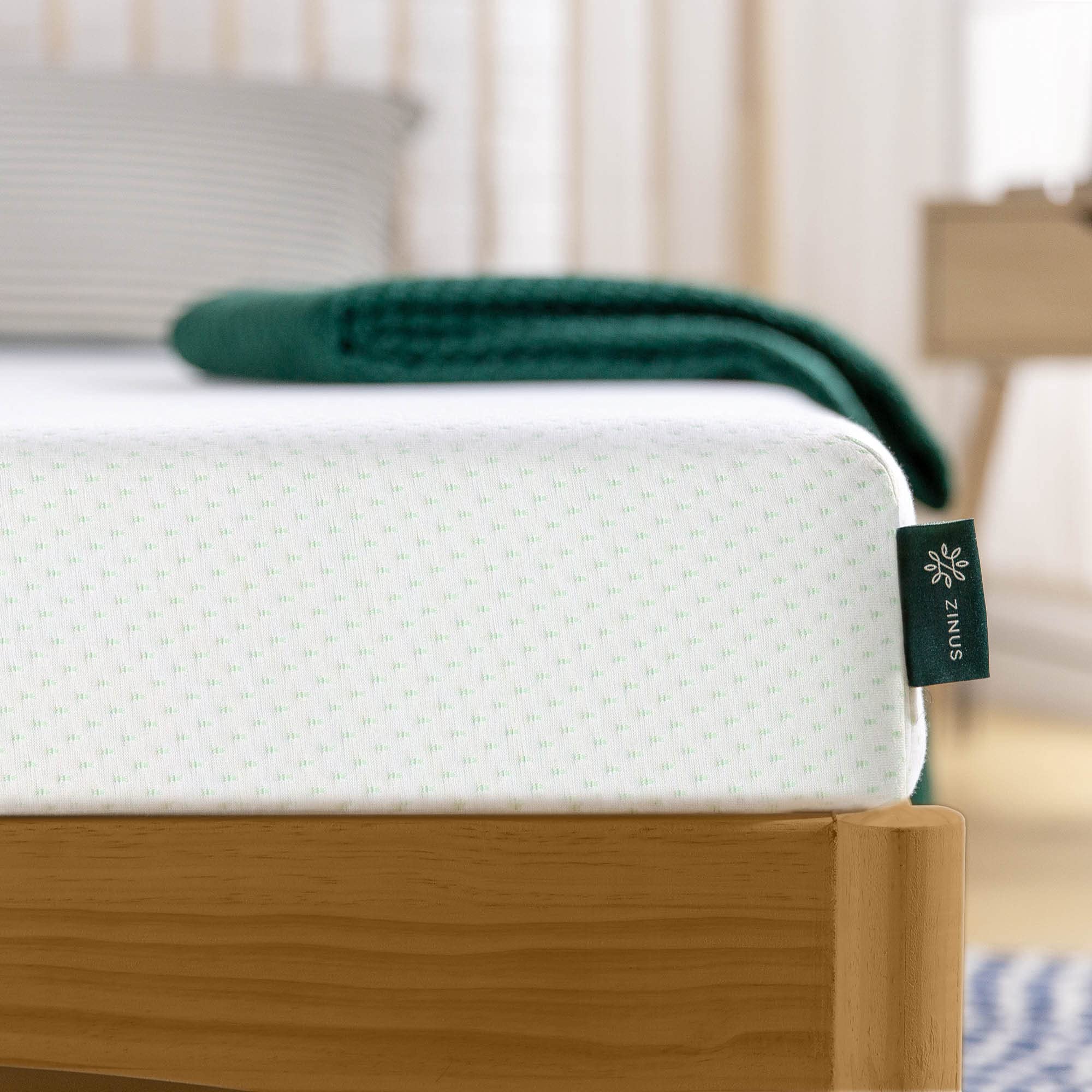 ZINUS 5 Inch Twin Memory Foam Mattress - Fiberglass Free, CertiPUR-US Certified - Perfect for Bunk Beds, Trundle Beds & Day Beds - White | Ideal for Kids' Rooms, Guest Beds & Small Spaces
