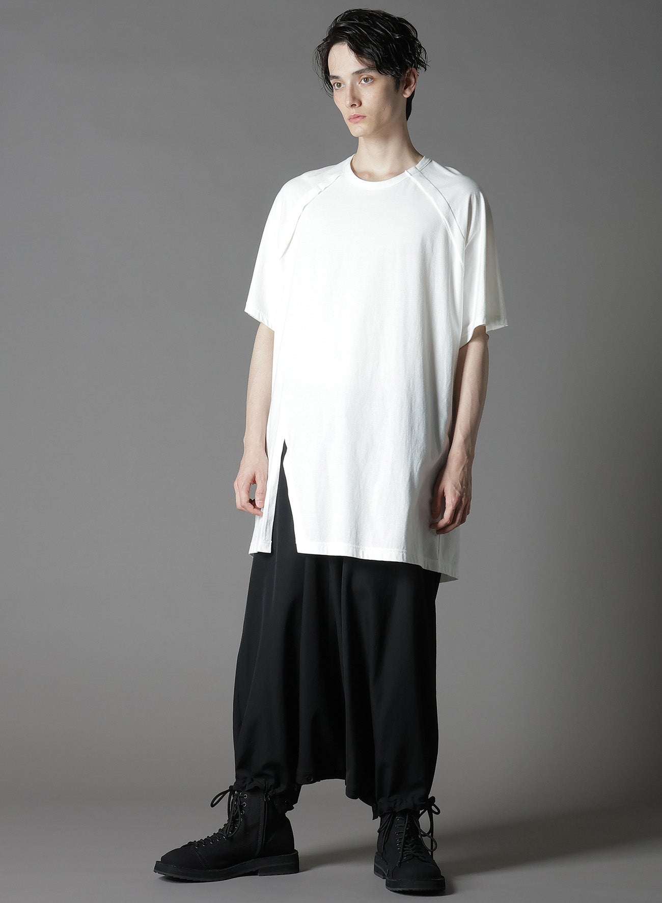 Soft Cotton Jersey Raglan T-Shirt with Front Slit & Short Sleeves - Casual Comfort Wear for Everyday Outfits, Street Style & Lounge